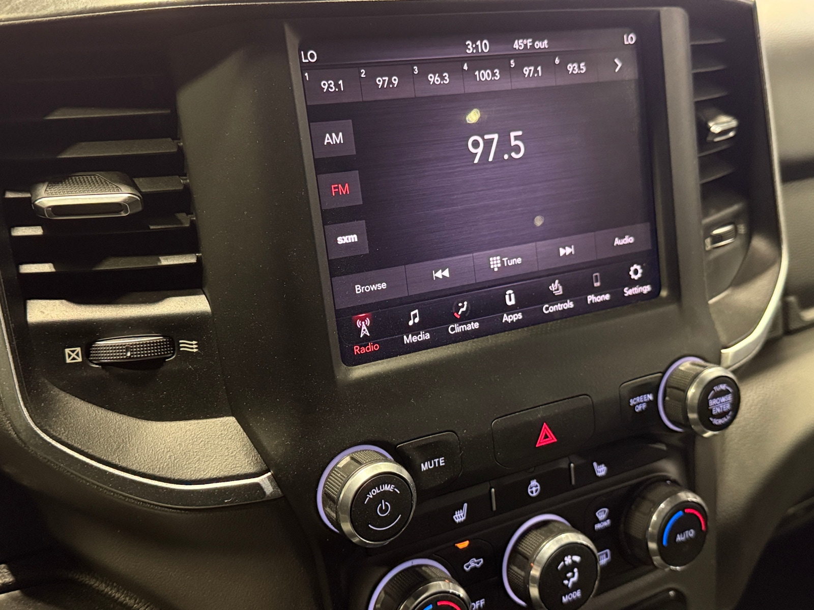 Thumbnail: 2019 RAM 1500 - 4