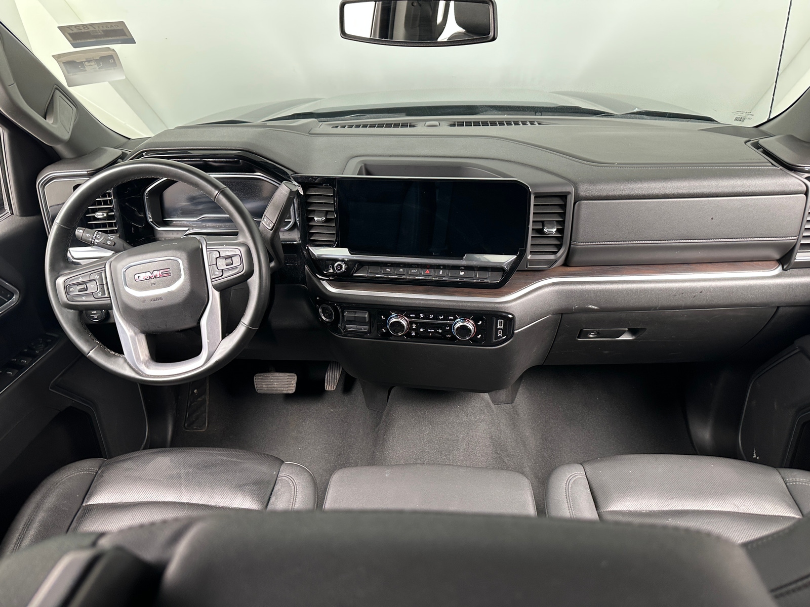 Thumbnail: 2025 GMC Sierra 1500 - 2