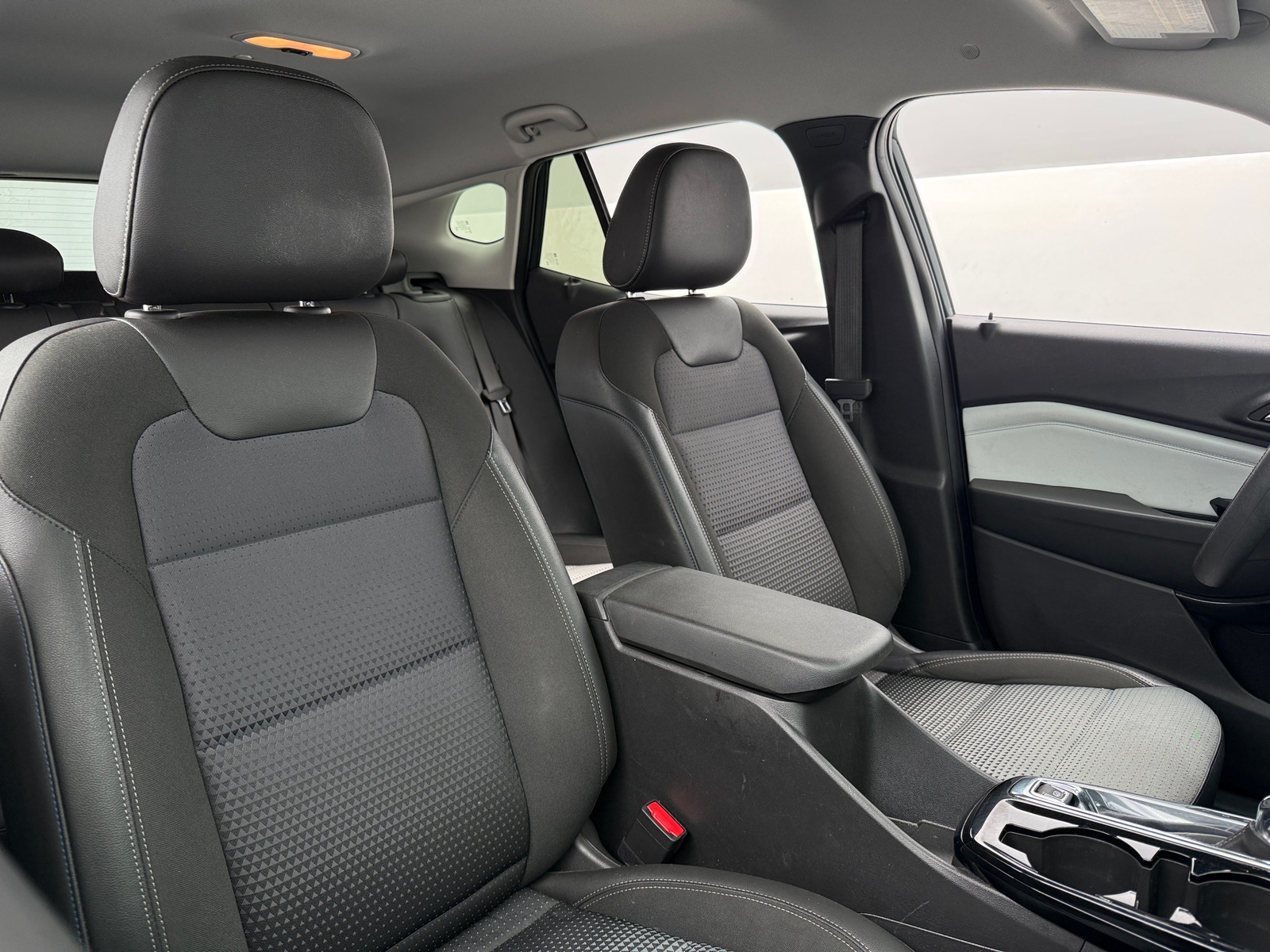 Thumbnail: 2025 Chevrolet Trax - 2