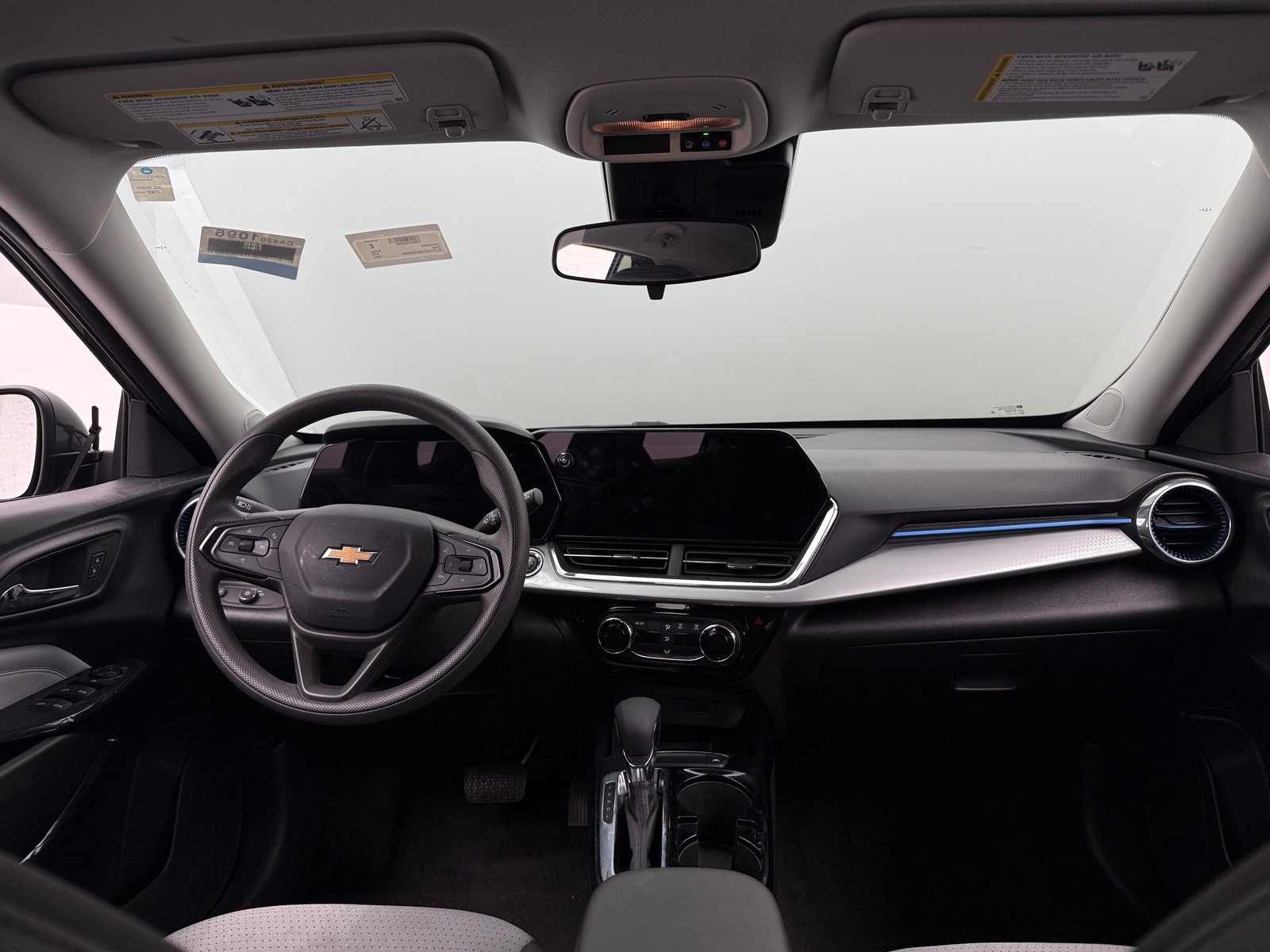 Thumbnail: 2025 Chevrolet Trax - 3