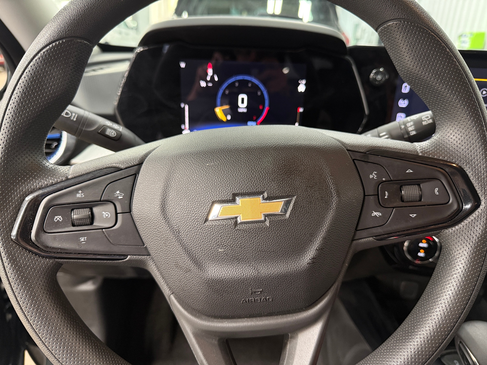 Thumbnail: 2025 Chevrolet Trax - 5