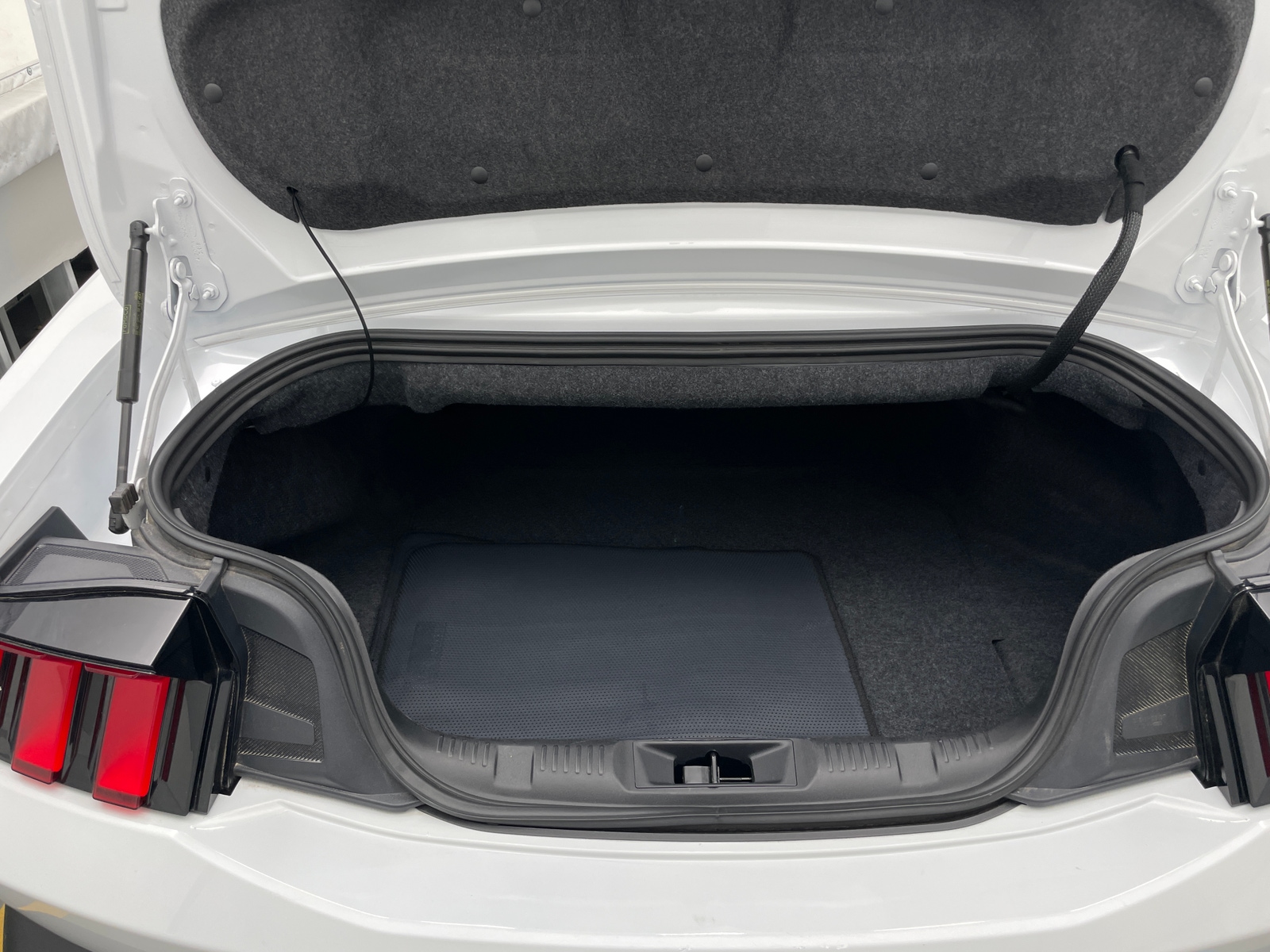 Thumbnail: 2025 Ford Mustang - 6