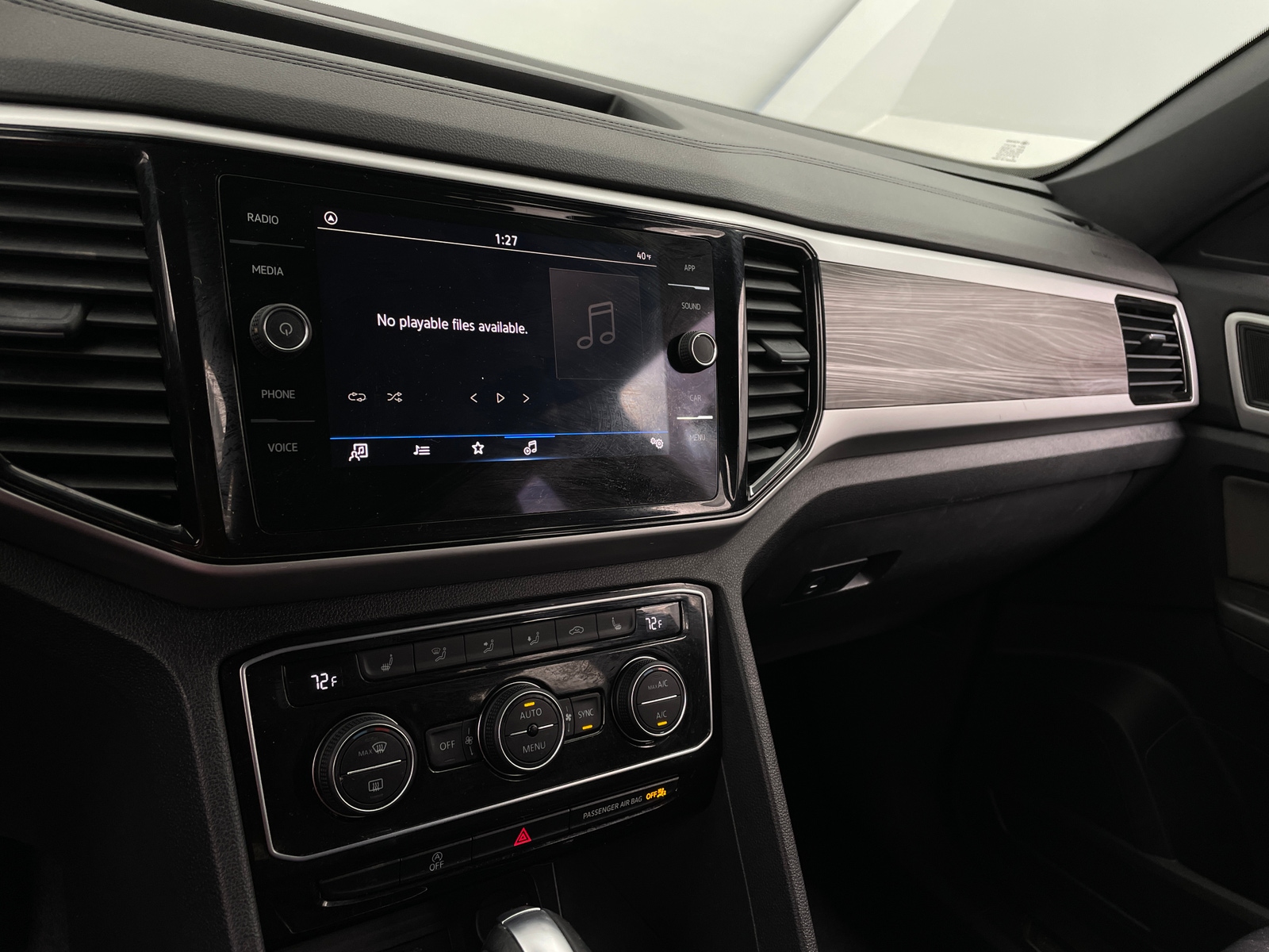 Thumbnail: 2023 Volkswagen Atlas - 3