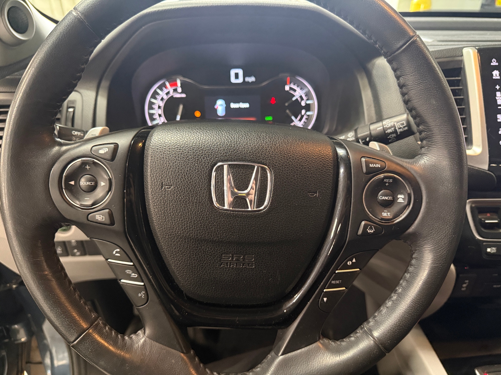 Thumbnail: 2018 Honda Pilot - 4