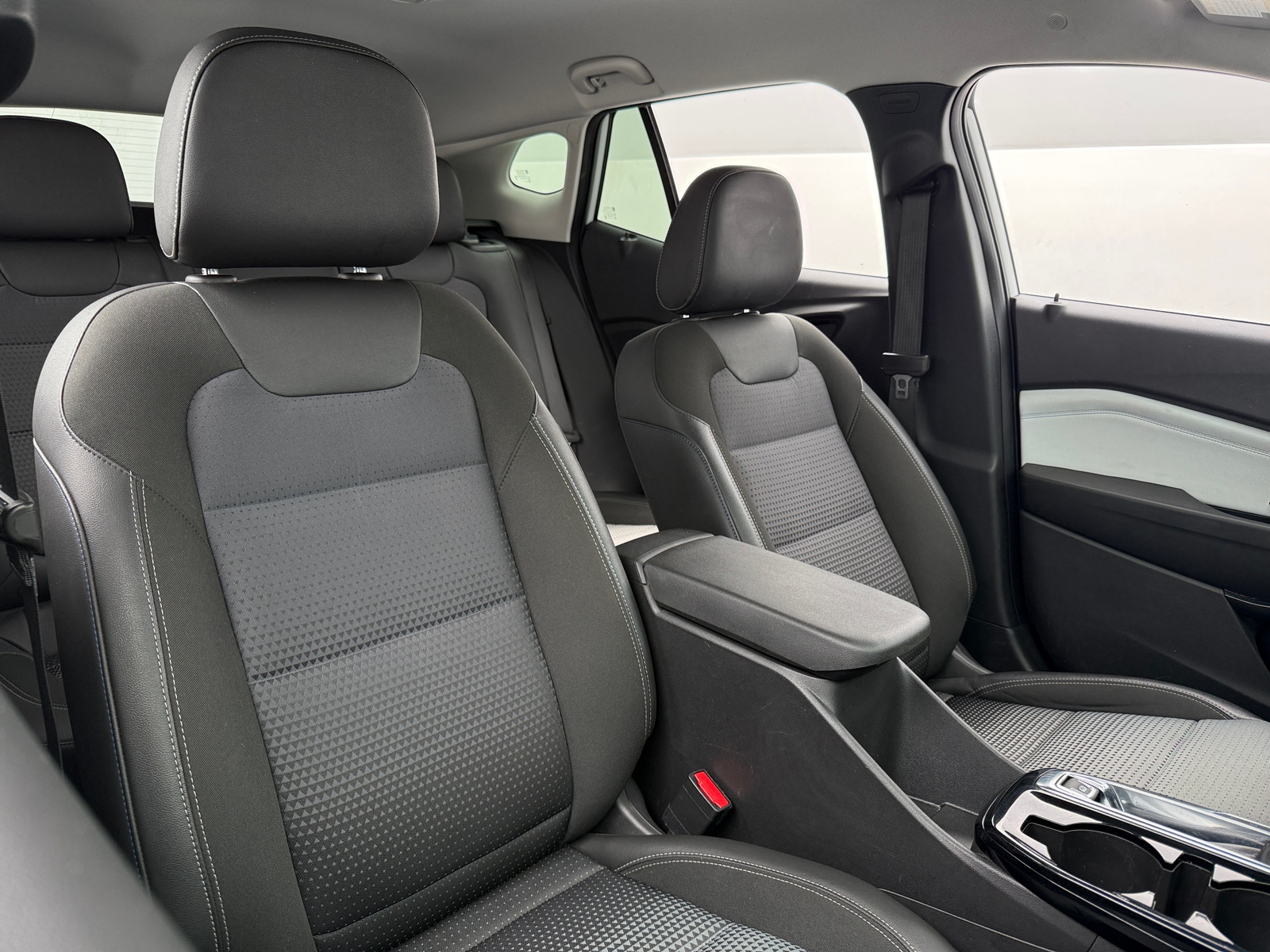 Thumbnail: 2025 Chevrolet Trax - 2