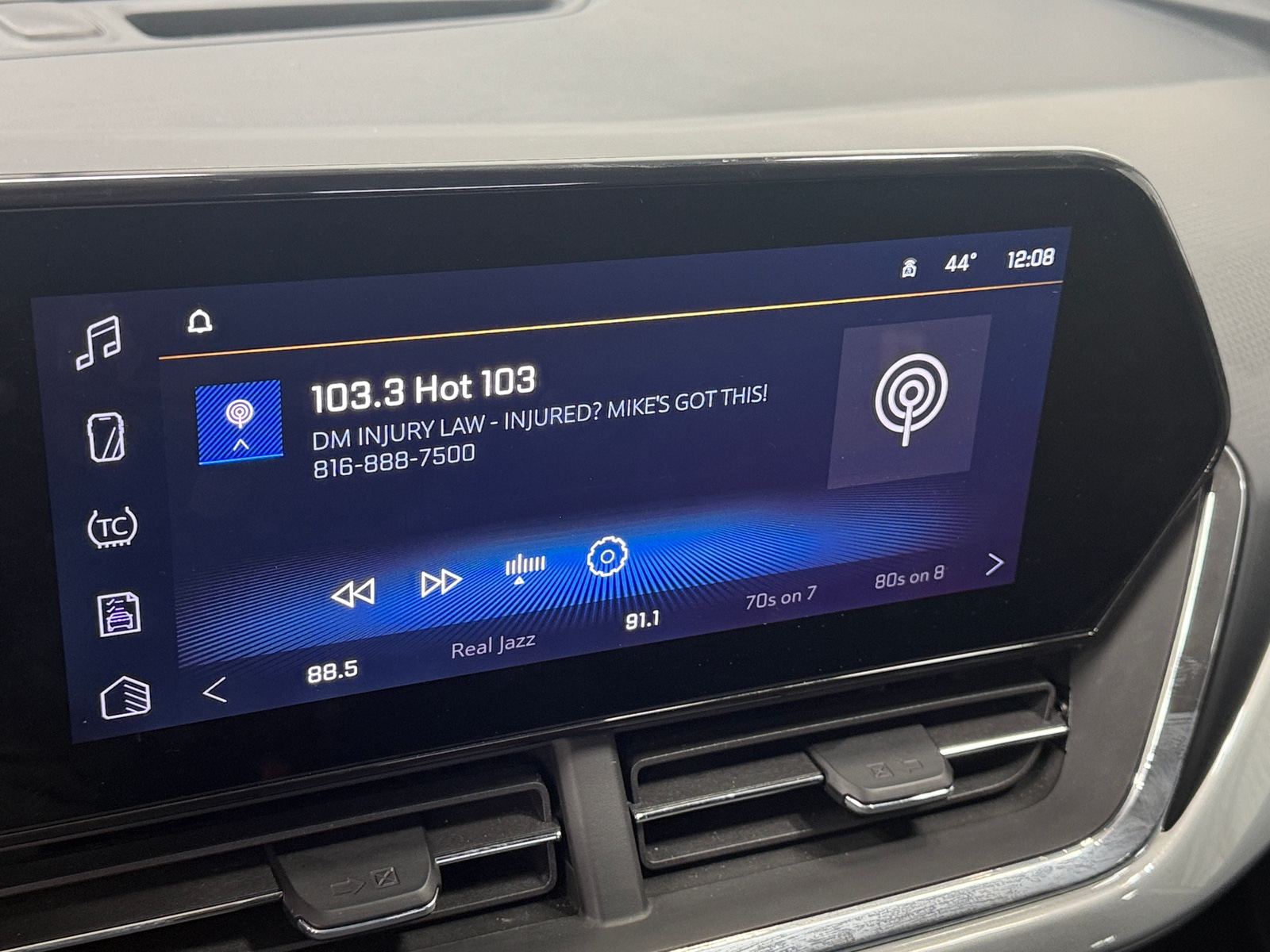 Thumbnail: 2025 Chevrolet Trax - 4