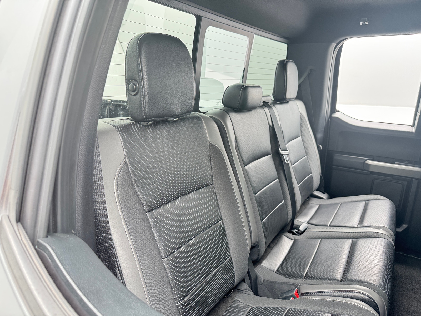 Thumbnail: 2019 Ford Econoline - 5