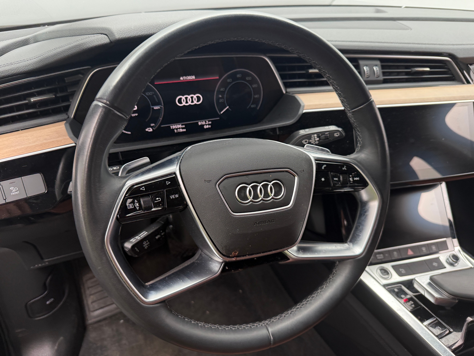 Thumbnail: 2024 Audi Q8 e-tron - 4