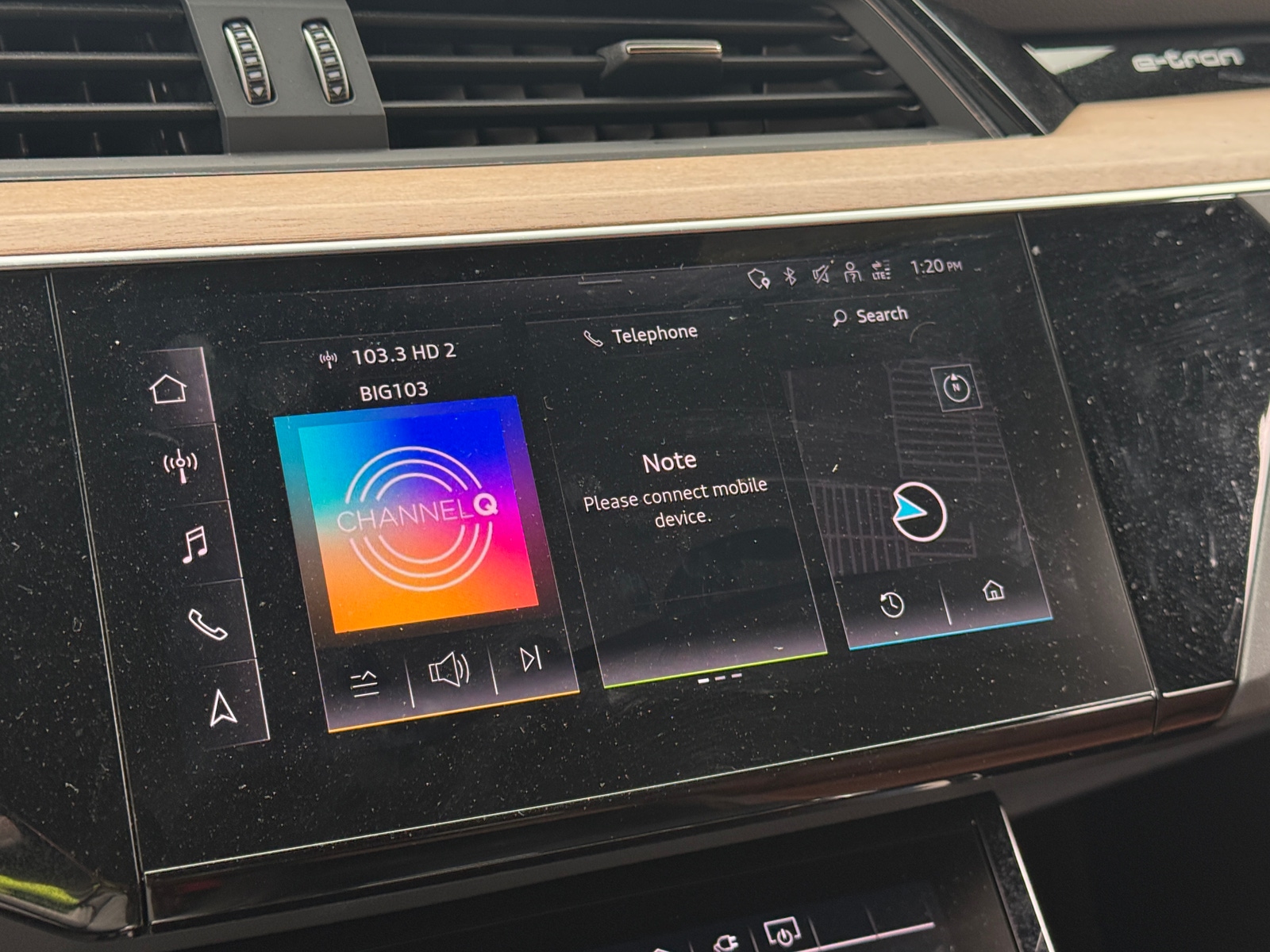 Thumbnail: 2024 Audi Q8 e-tron - 3