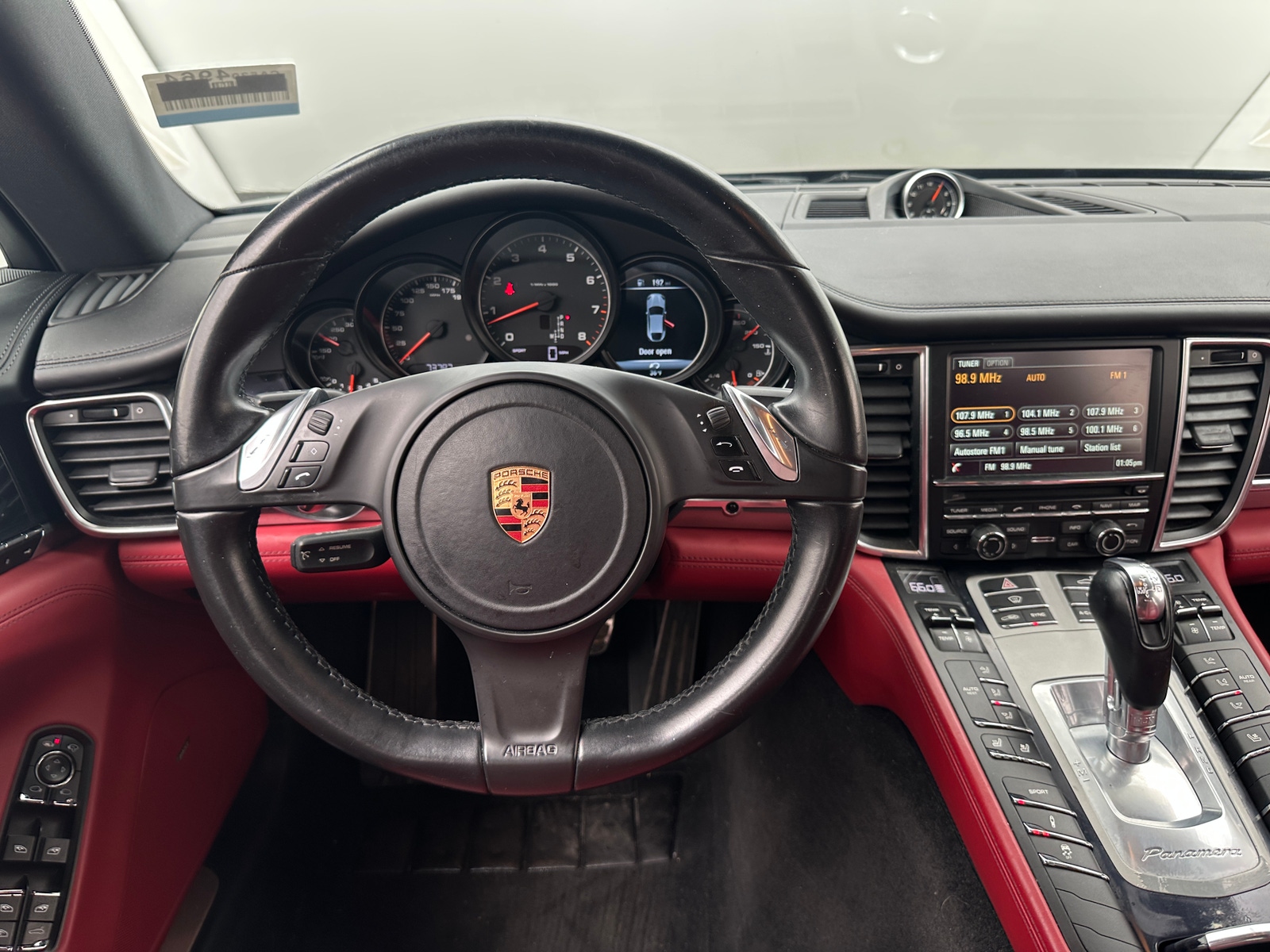 Thumbnail: 2016 Porsche Panamera - 4