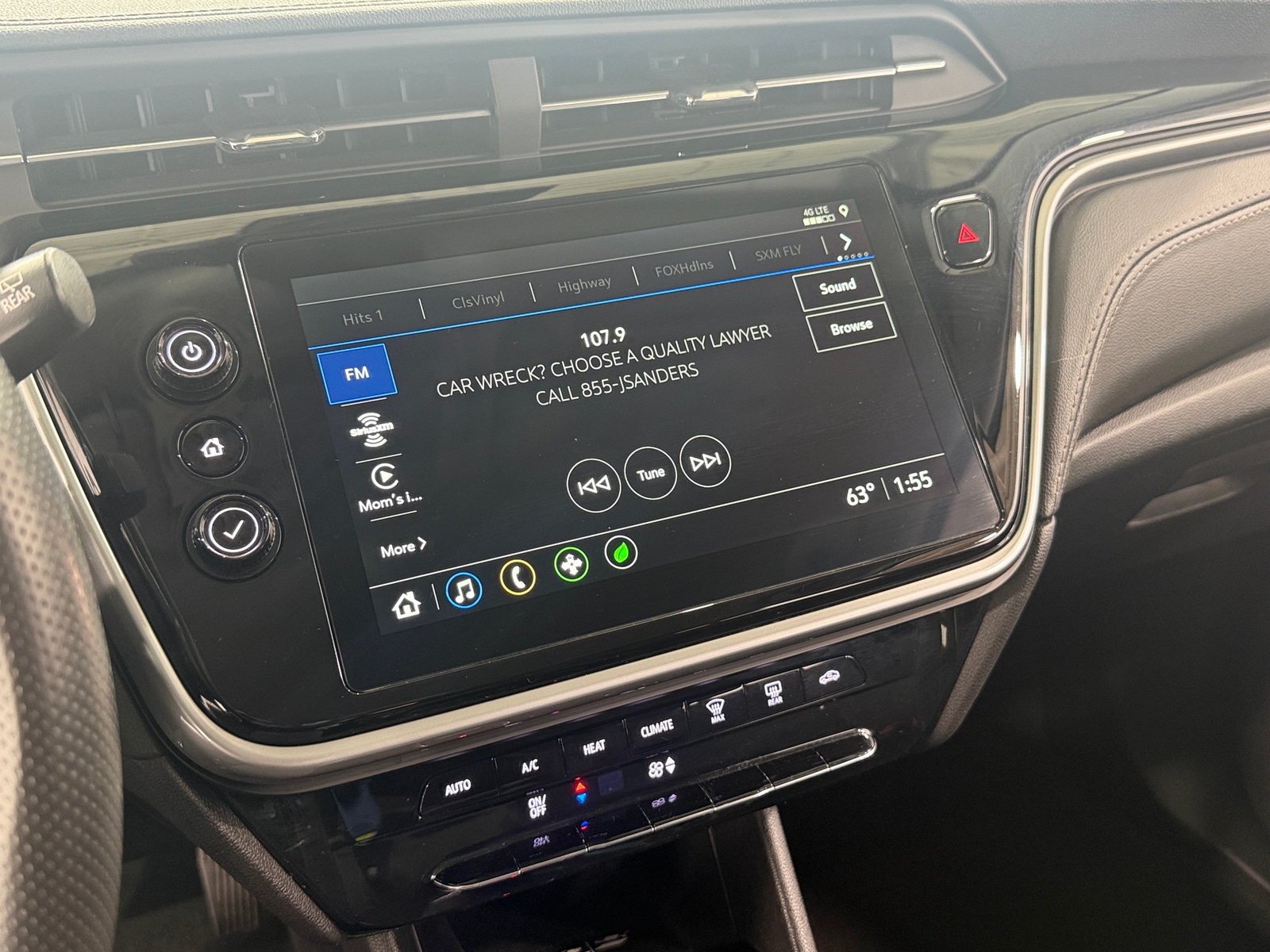 Thumbnail: 2023 Chevrolet Bolt EUV - 4