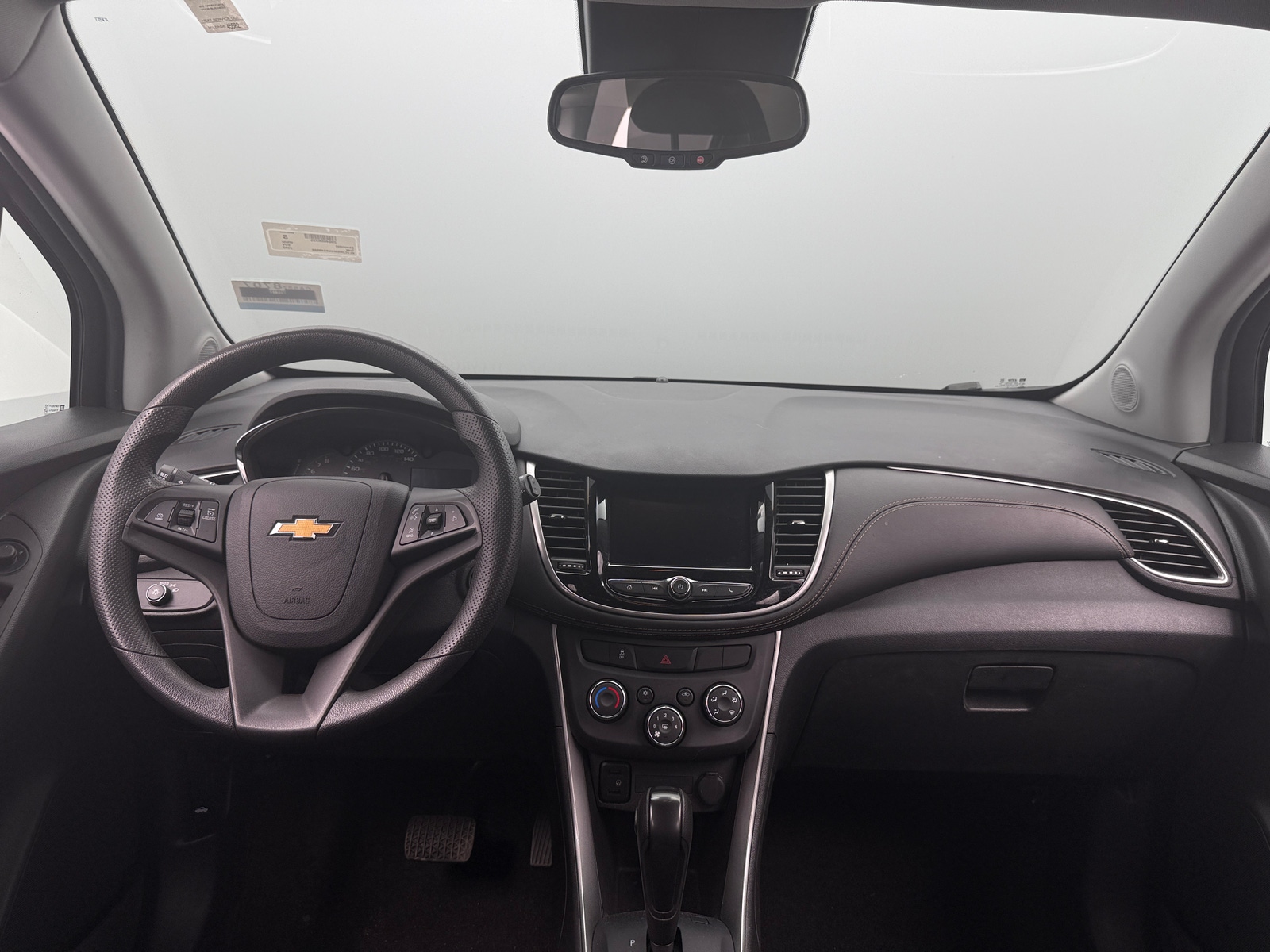 Thumbnail: 2022 Chevrolet Trax - 3