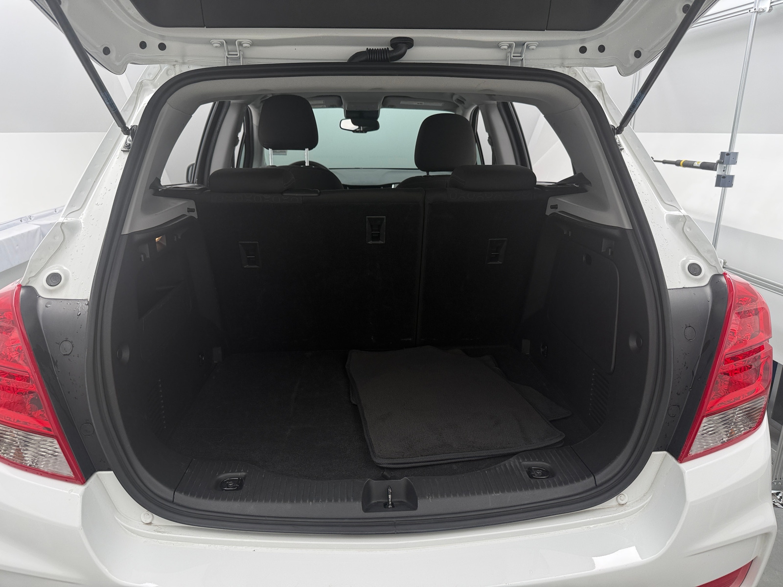 Thumbnail: 2022 Chevrolet Trax - 7