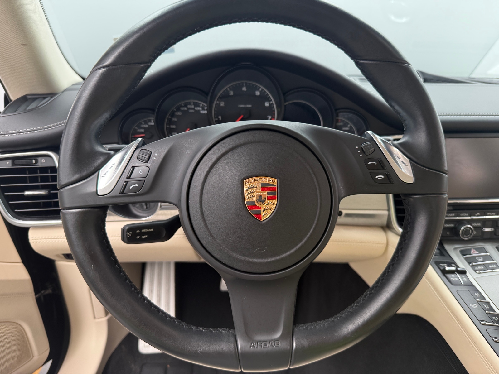 Thumbnail: 2015 Porsche Panamera - 4