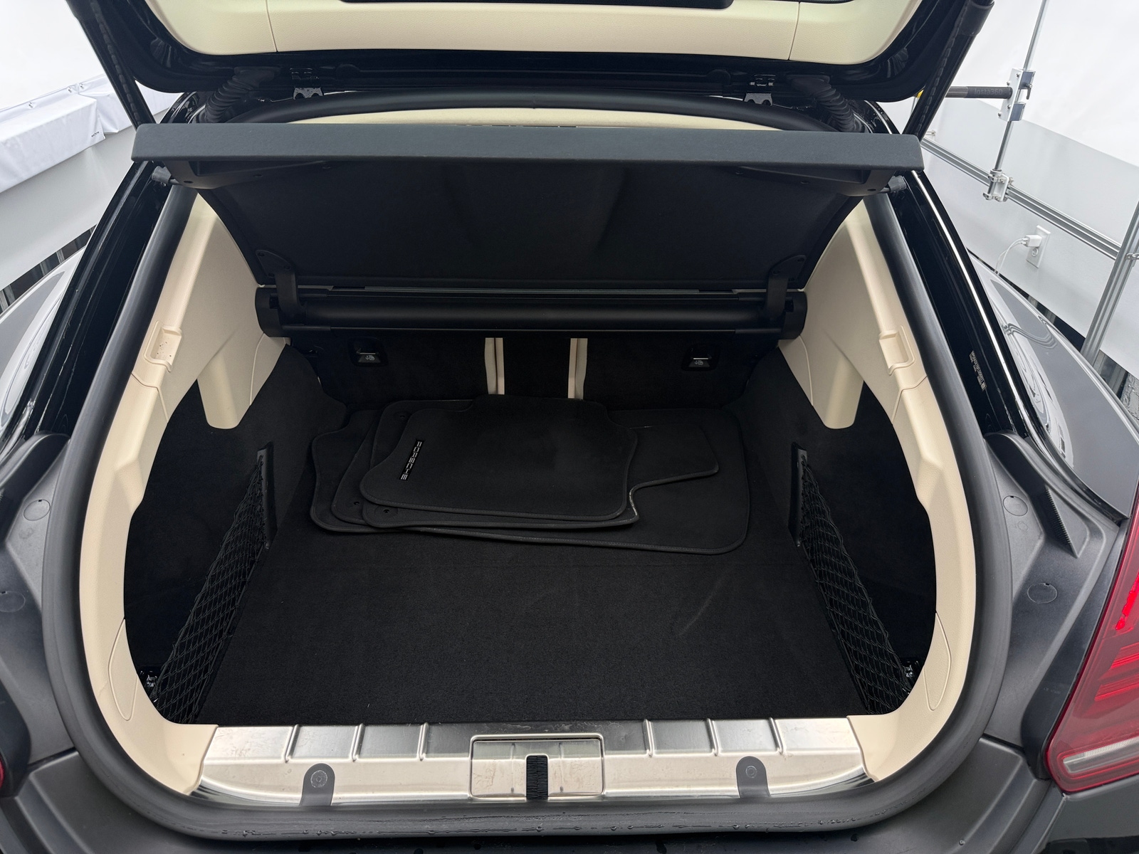 Thumbnail: 2015 Porsche Panamera - 6