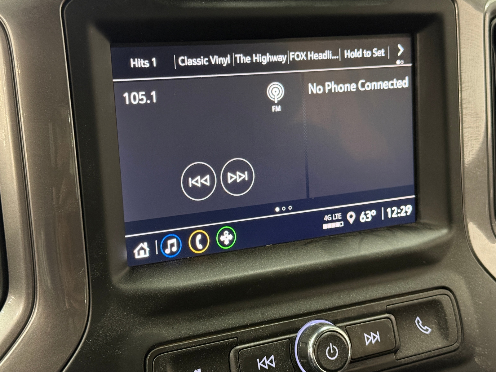 Thumbnail: 2023 Chevrolet Silverado 1500 - 4