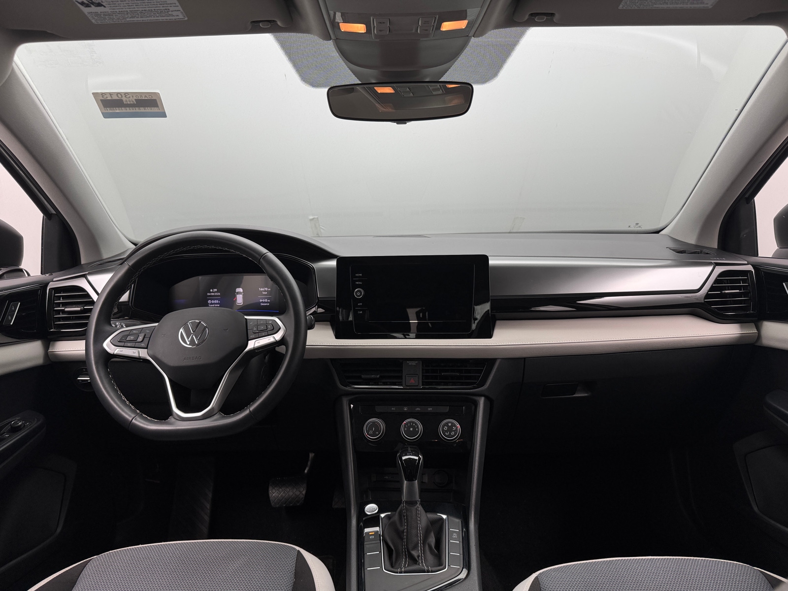 Thumbnail: 2025 Volkswagen Taos - 3