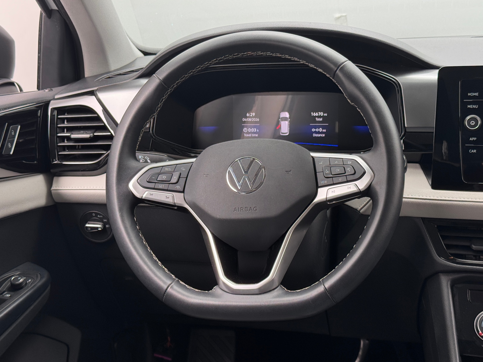 Thumbnail: 2025 Volkswagen Taos - 5