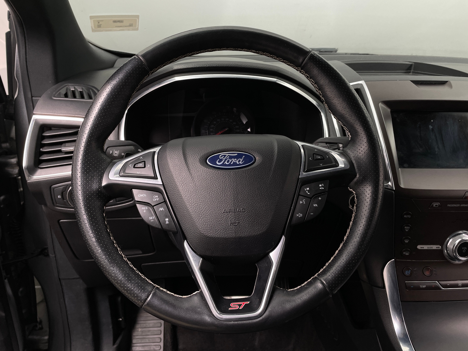 Thumbnail: 2020 Ford Edge - 4