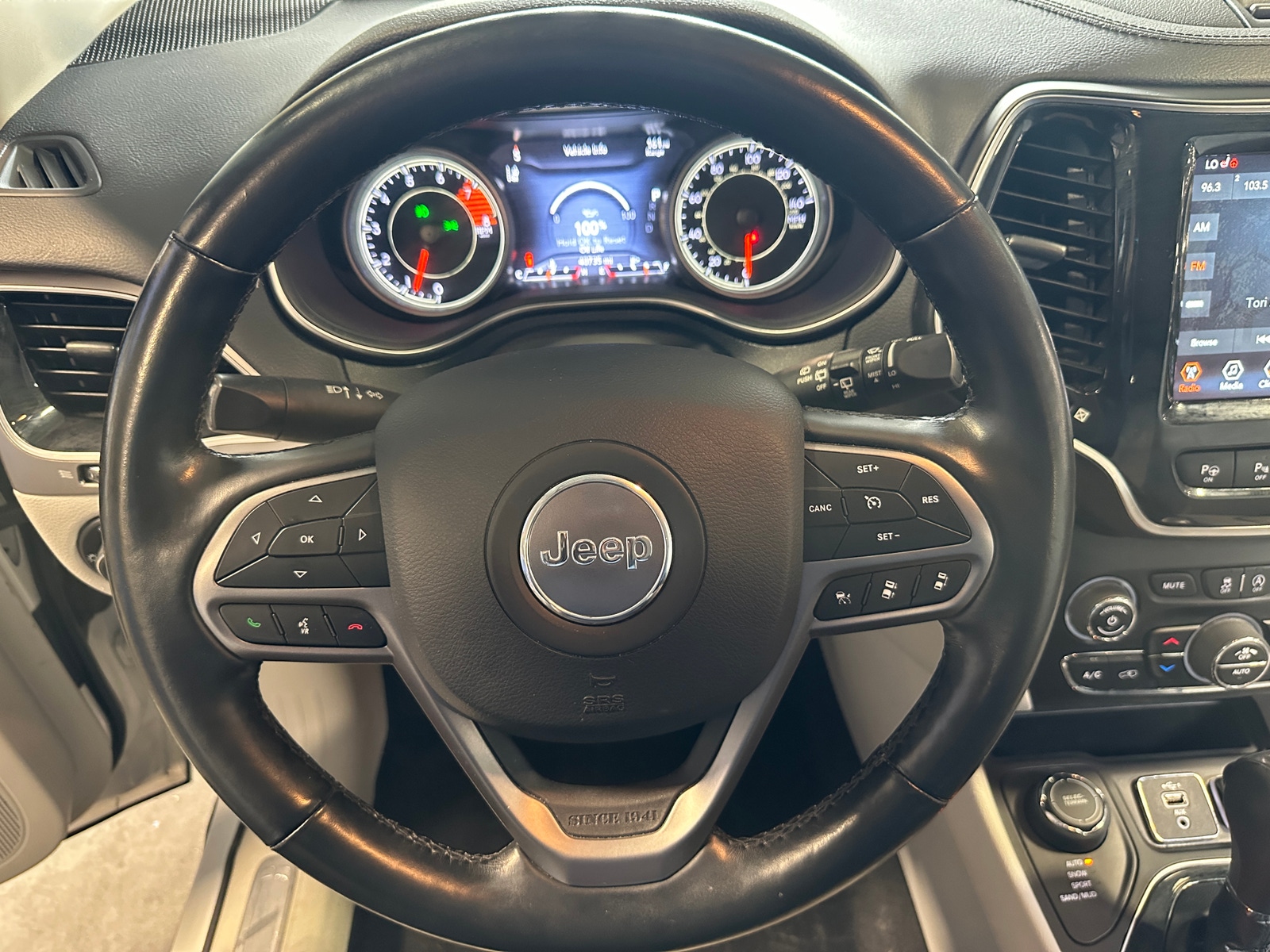 Thumbnail: 2021 Jeep Cherokee - 4