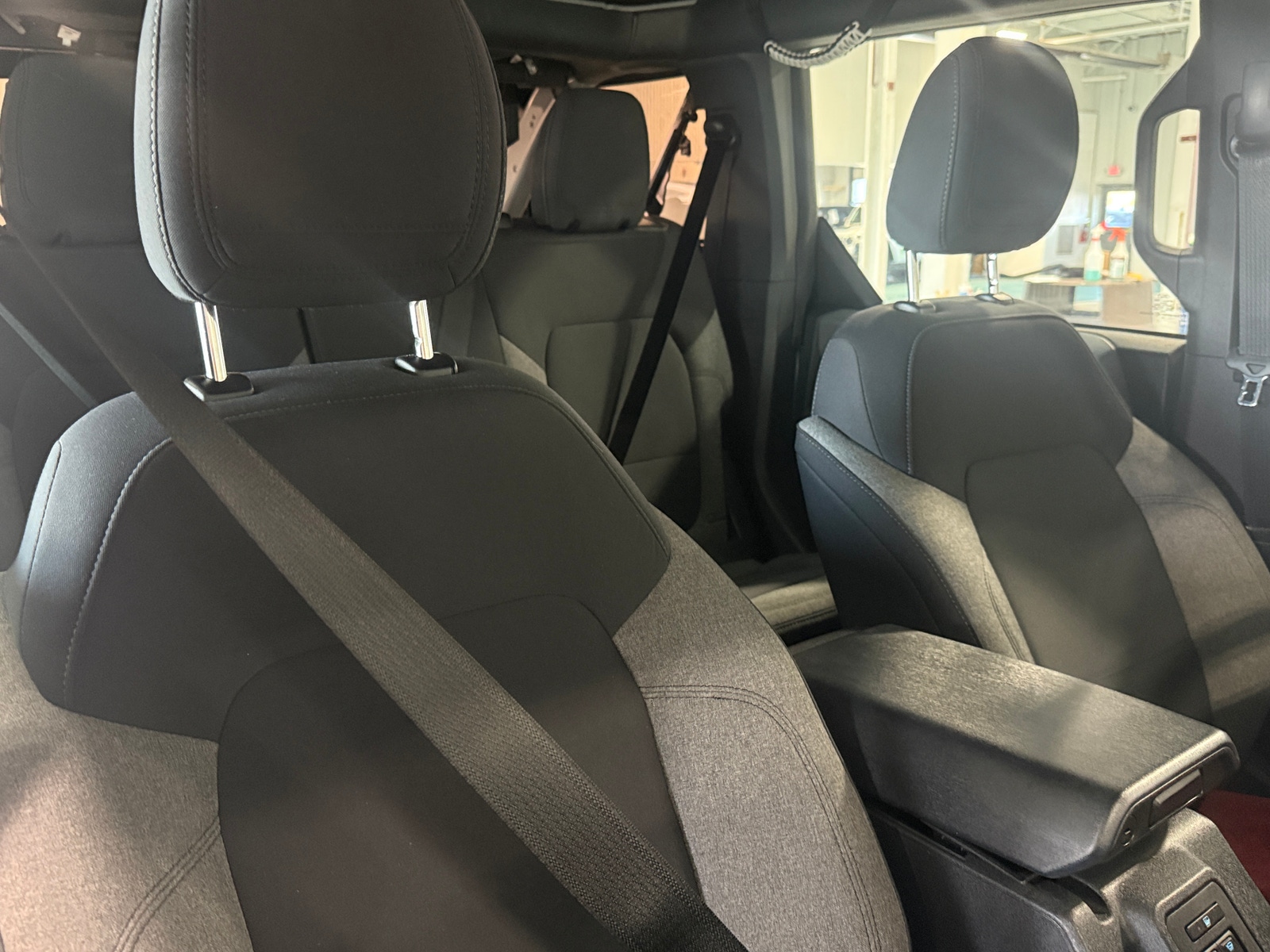 Thumbnail: 2022 Ford Bronco - 2