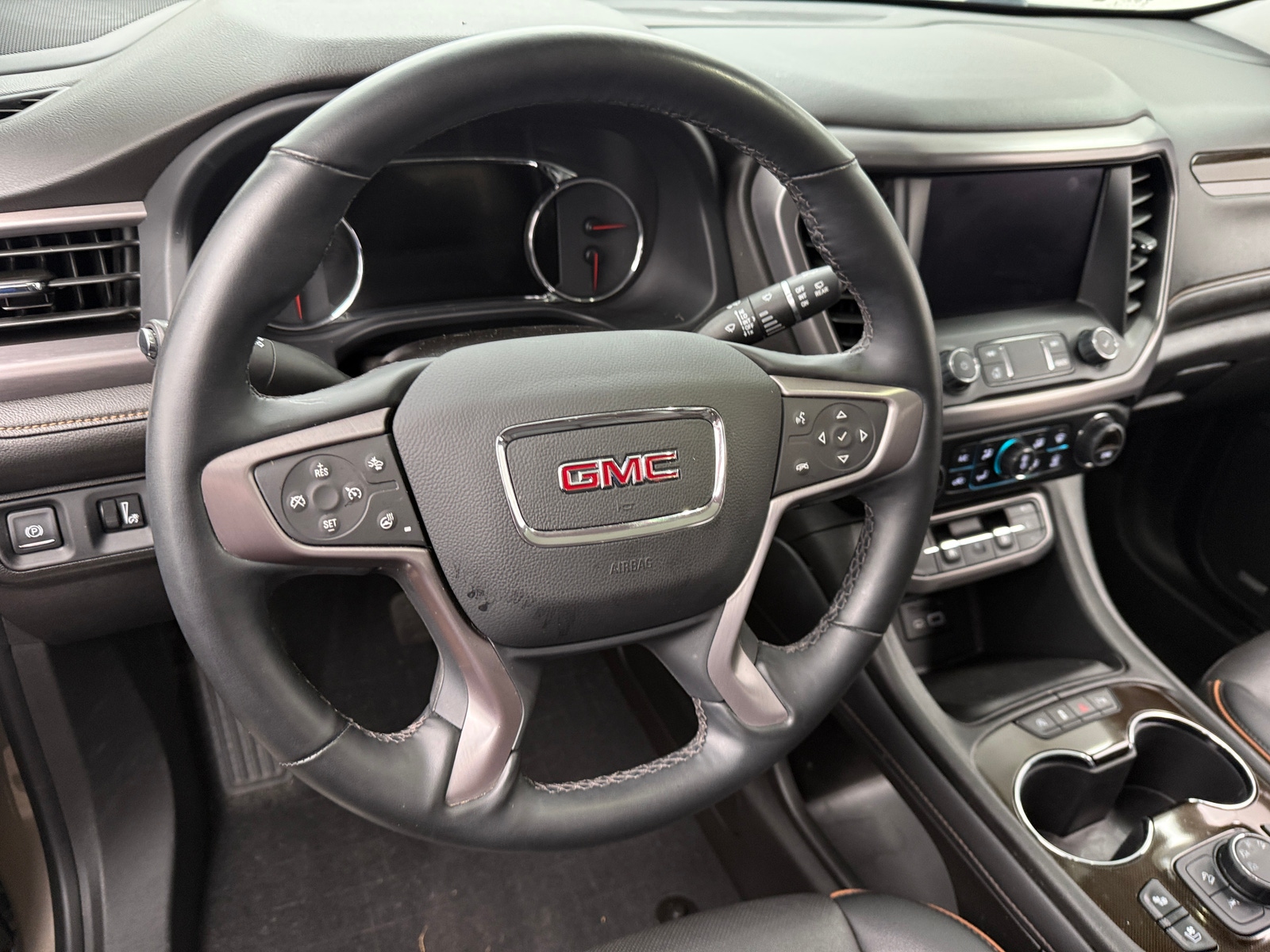 Thumbnail: 2023 GMC Acadia - 5