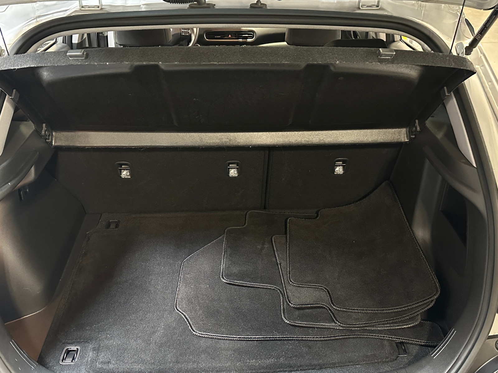 Thumbnail: 2023 Hyundai Kona - 7