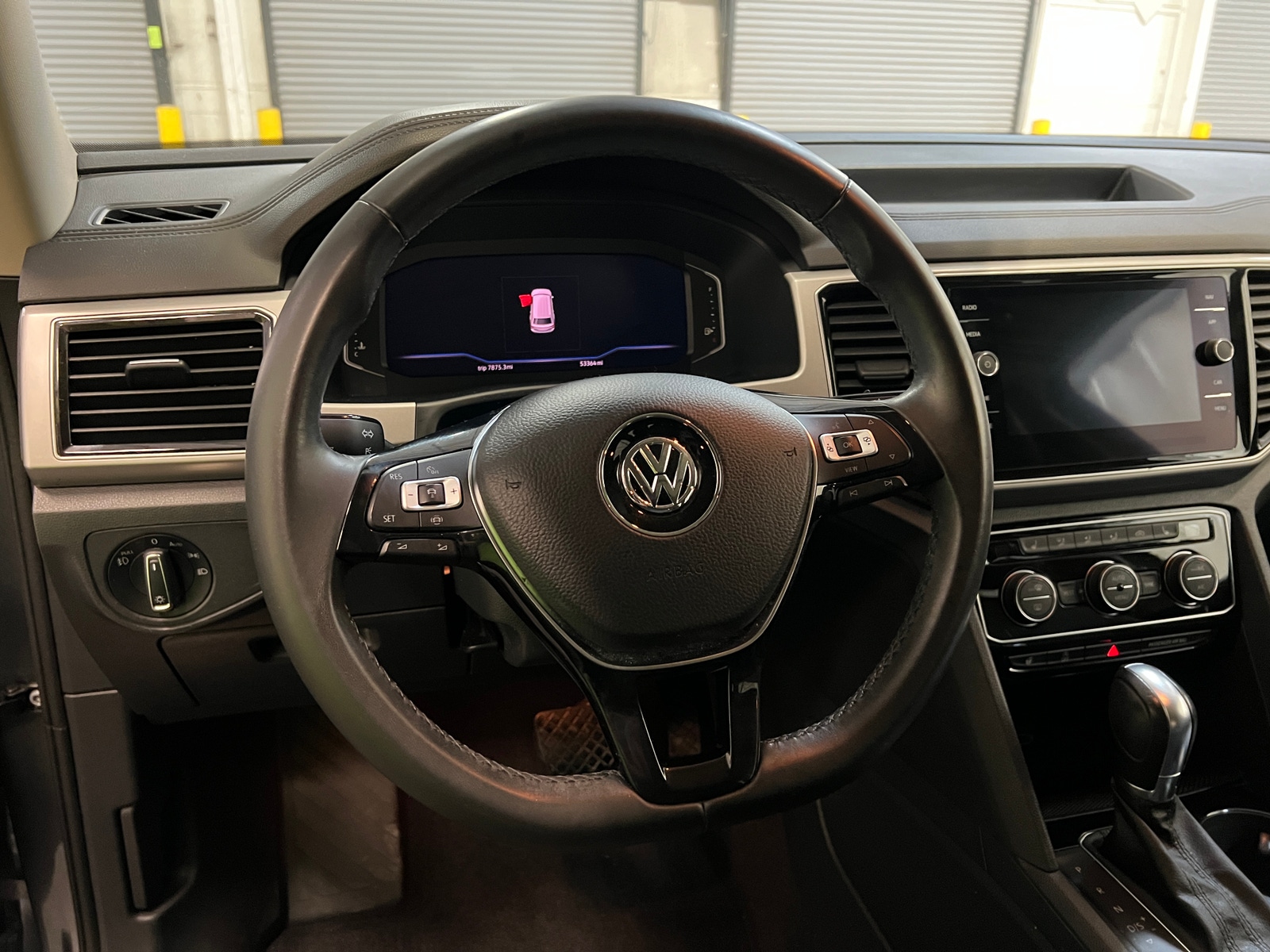 Thumbnail: 2019 Volkswagen Atlas - 4