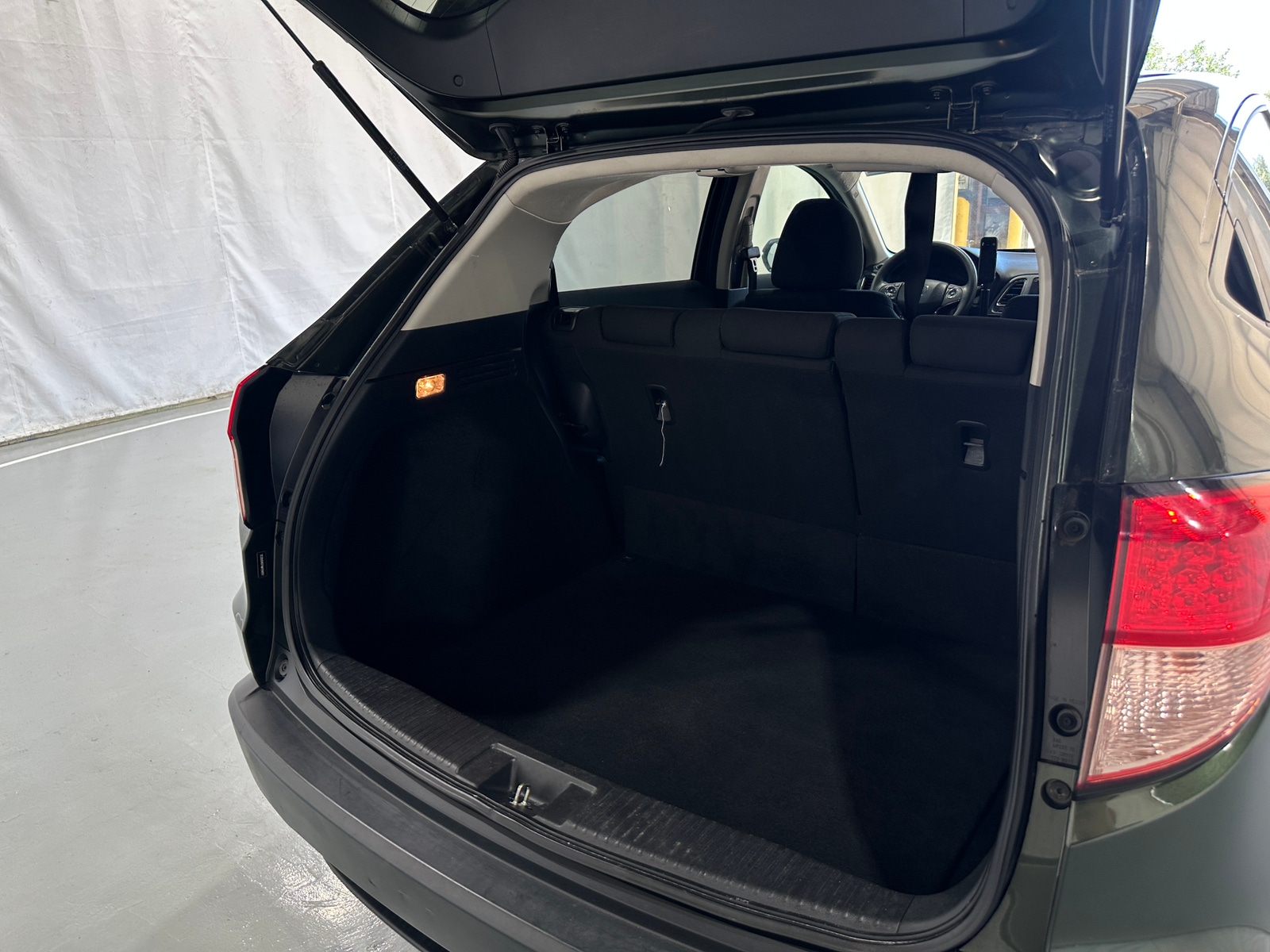 Thumbnail: 2017 Honda HR-V - 7