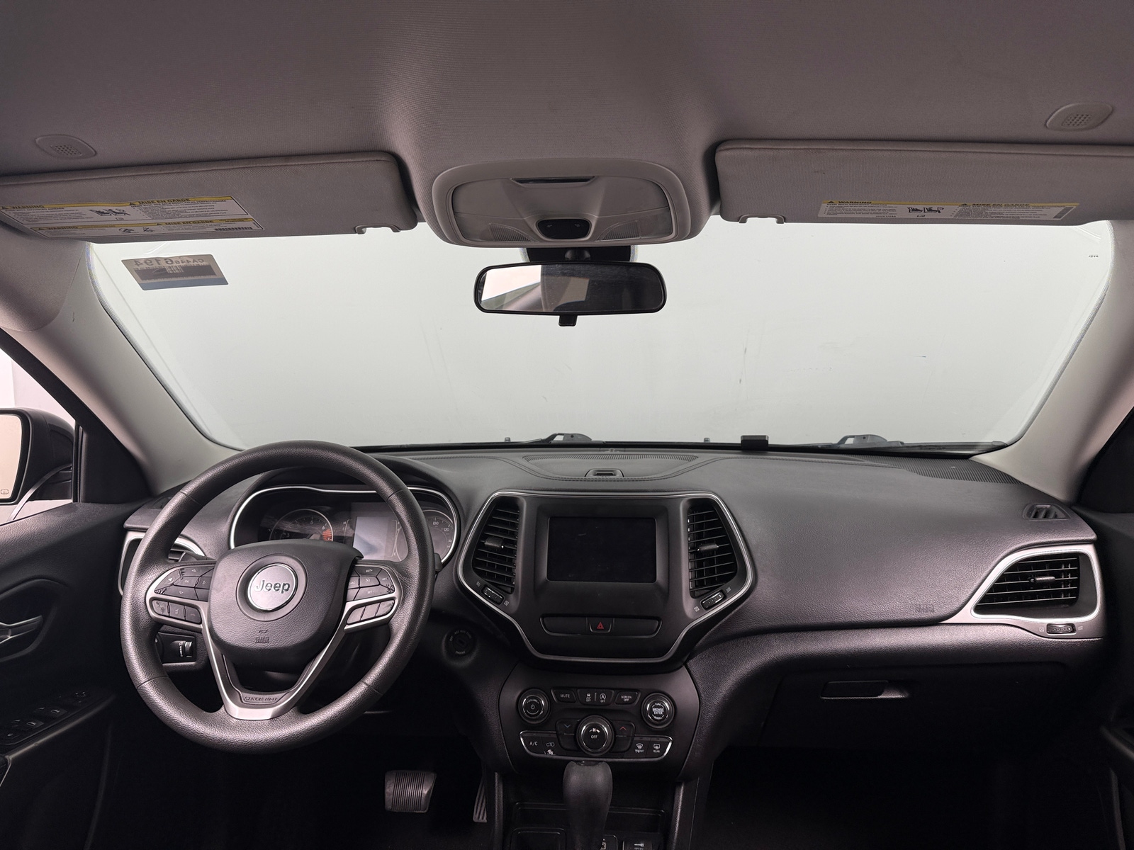 Thumbnail: 2020 Jeep Cherokee - 3