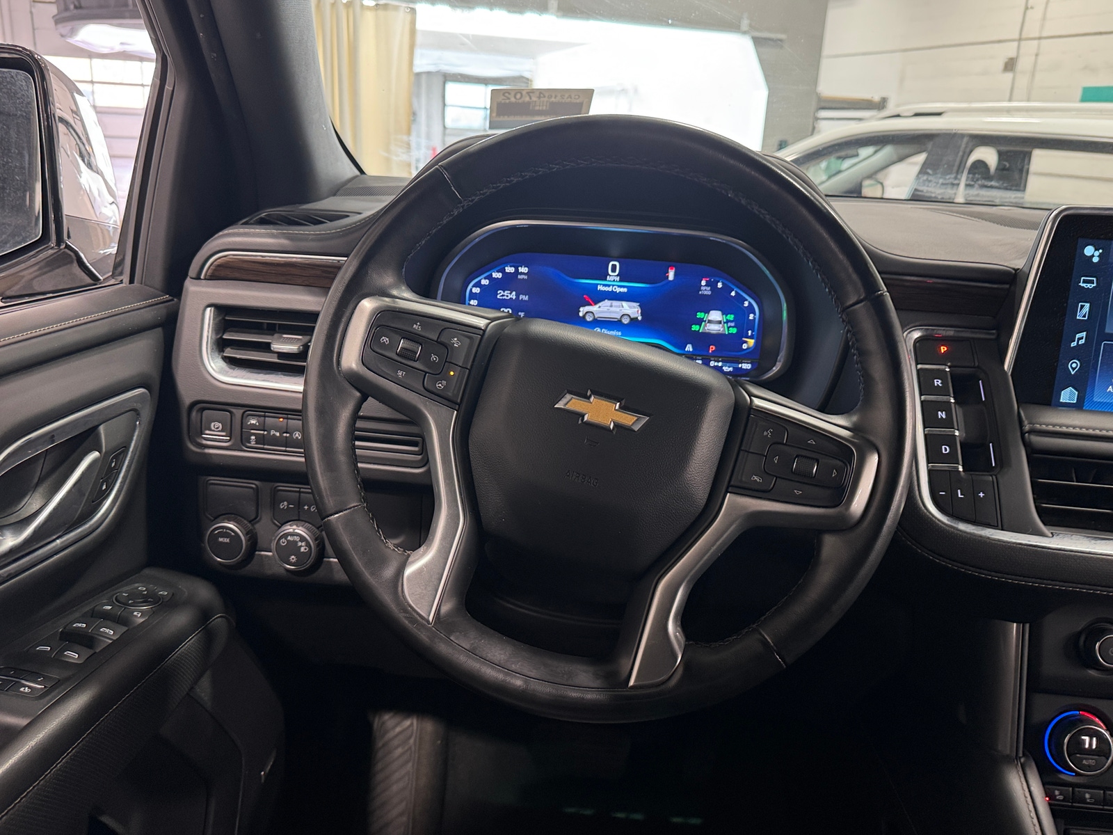 Thumbnail: 2023 Chevrolet Suburban - 4