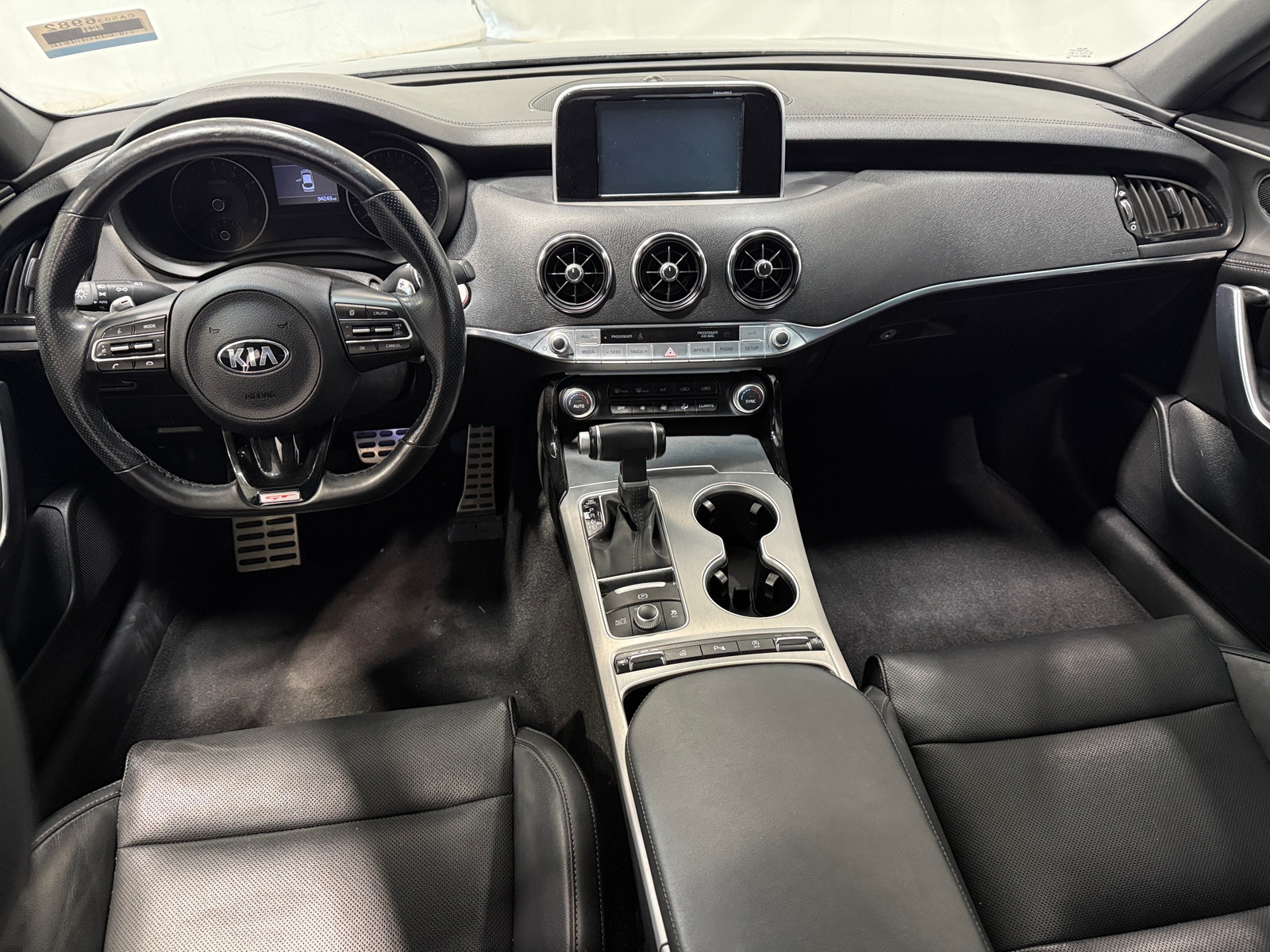 Thumbnail: 2020 Kia Stinger - 2