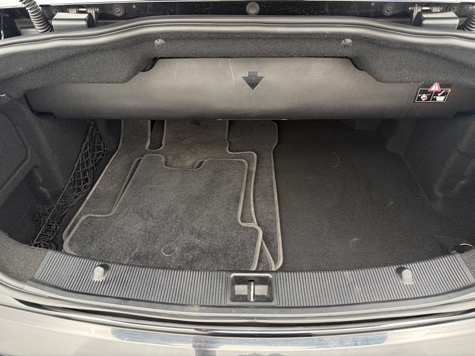 Thumbnail: 2011 Mercedes-Benz E-Class - 6