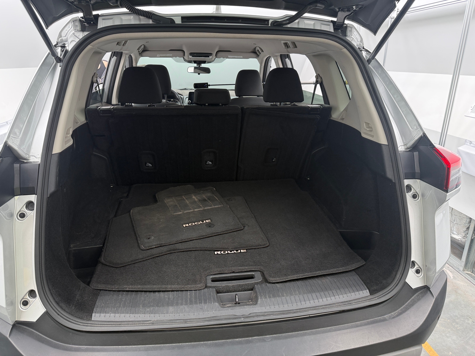 Thumbnail: 2023 Nissan Rogue - 7