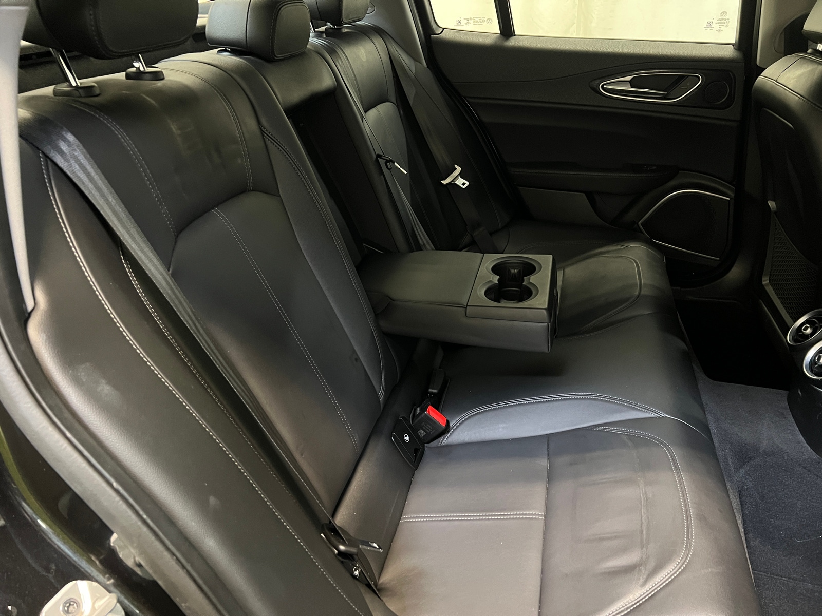 Thumbnail: 2019 Alfa Romeo Giulia - 5