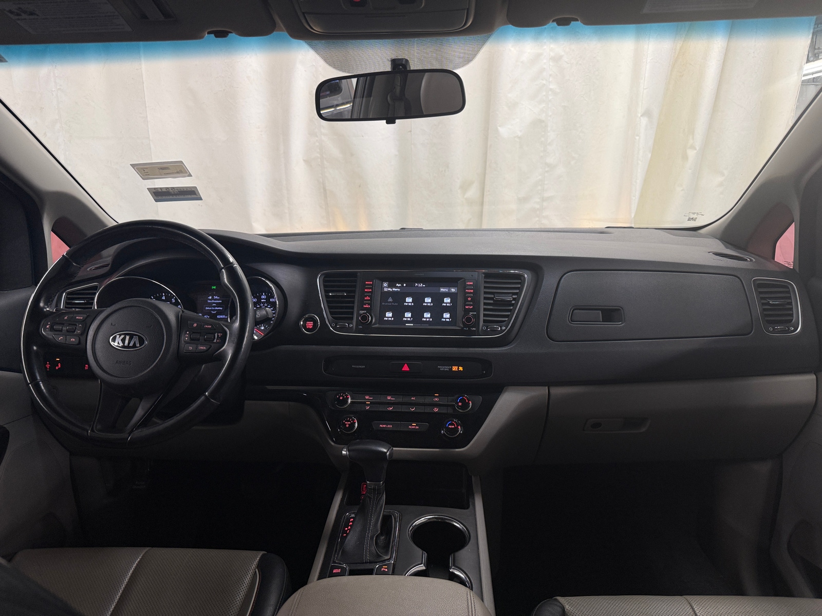 Thumbnail: 2019 Kia Sedona - 2