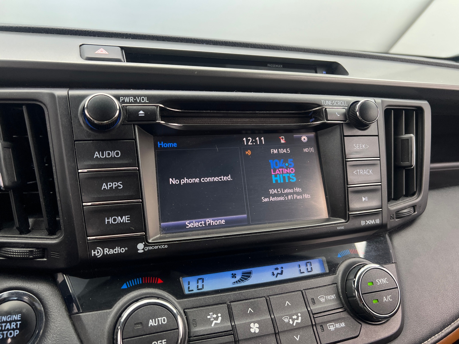 Thumbnail: 2016 Toyota RAV4 - 3