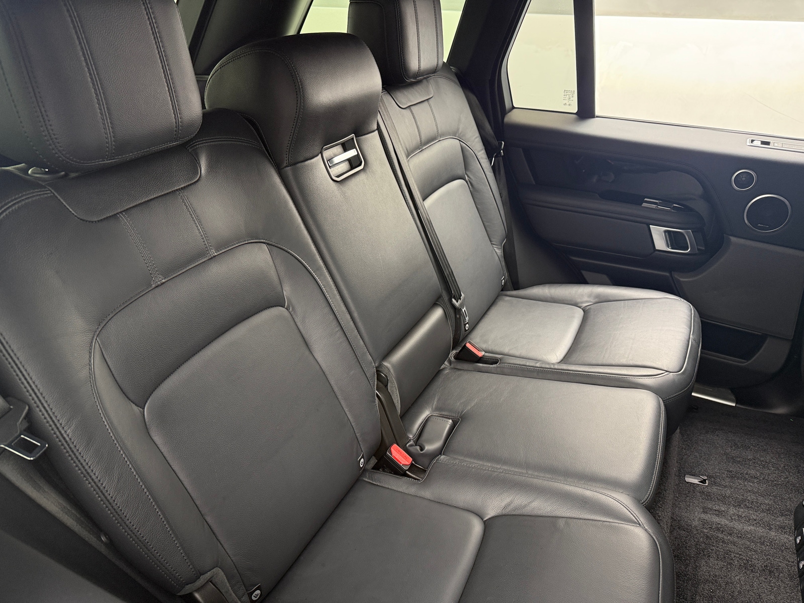 Thumbnail: 2021 Land Rover Range Rover - 5