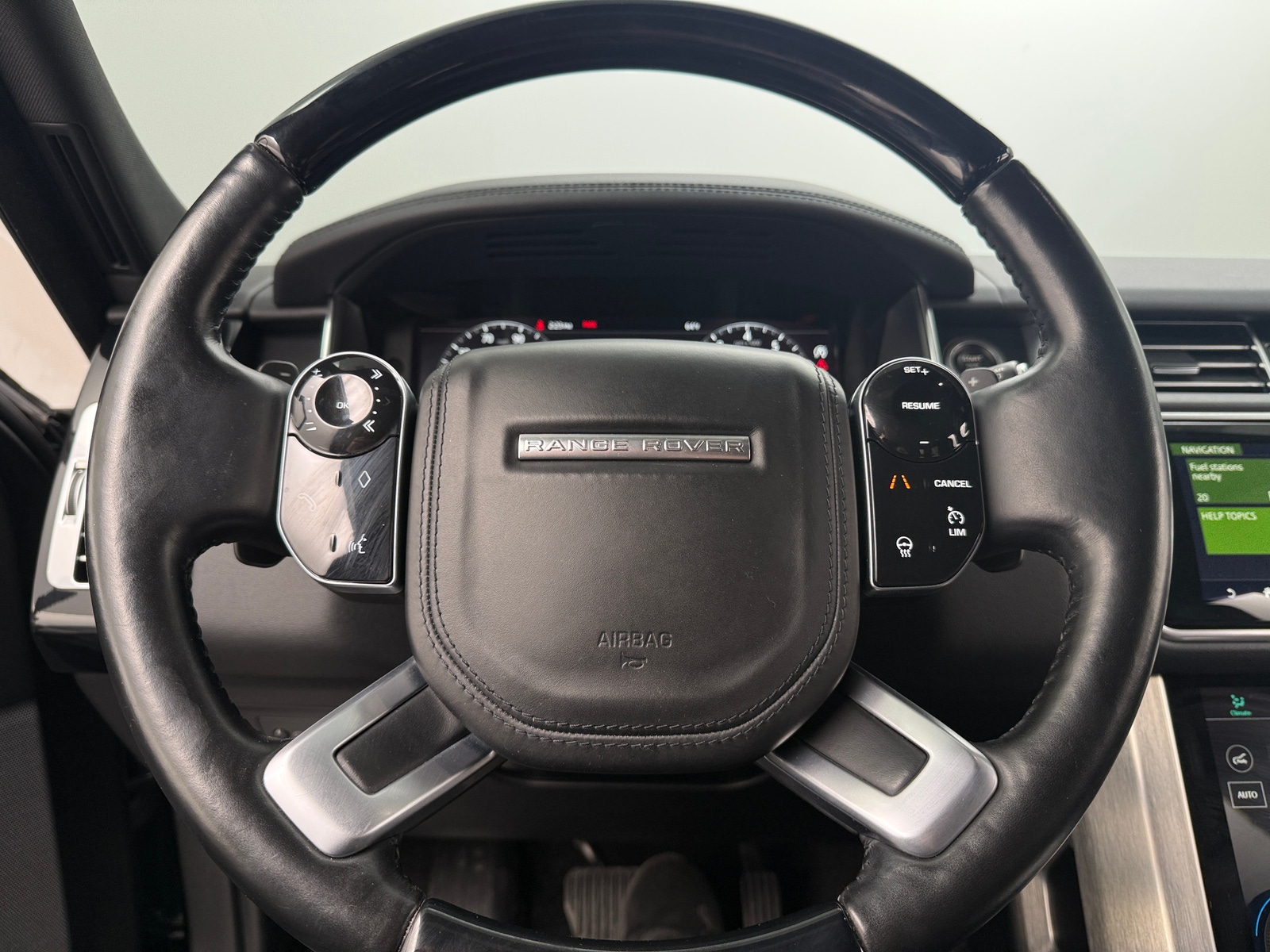 Thumbnail: 2021 Land Rover Range Rover - 4