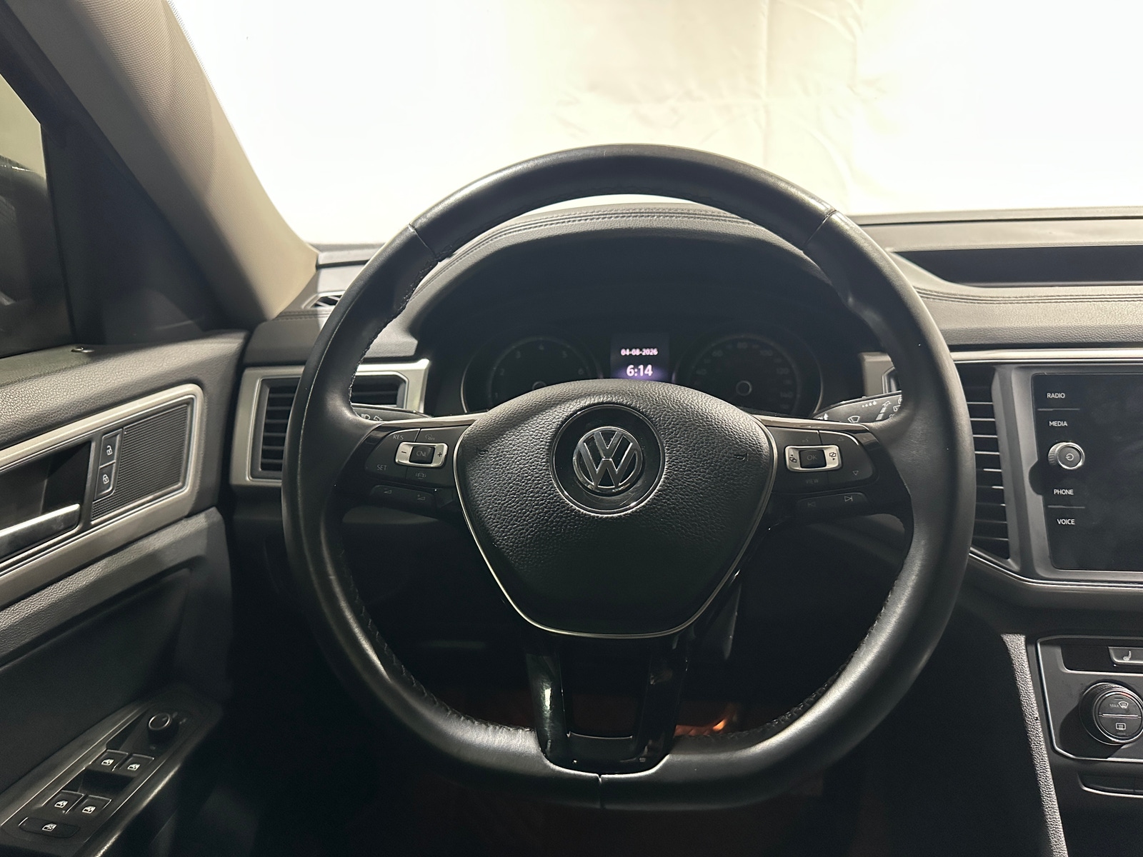 Thumbnail: 2019 Volkswagen Atlas - 4