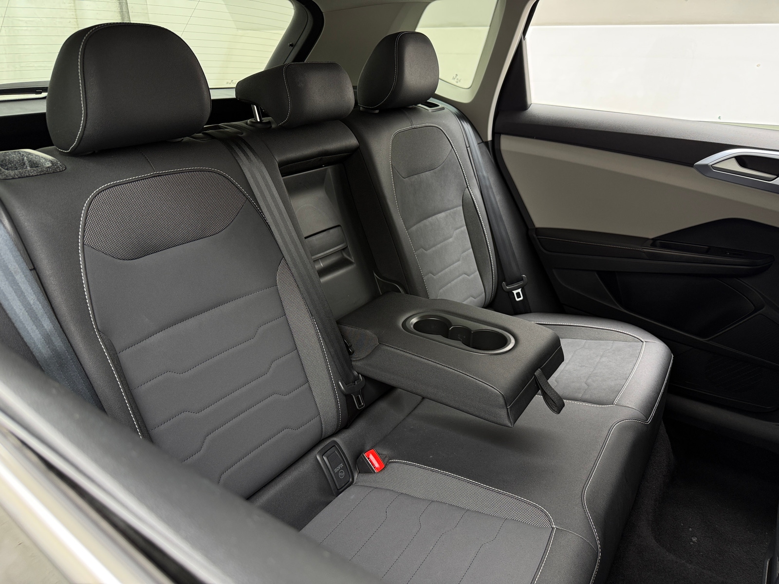 Thumbnail: 2025 Volkswagen Taos - 5