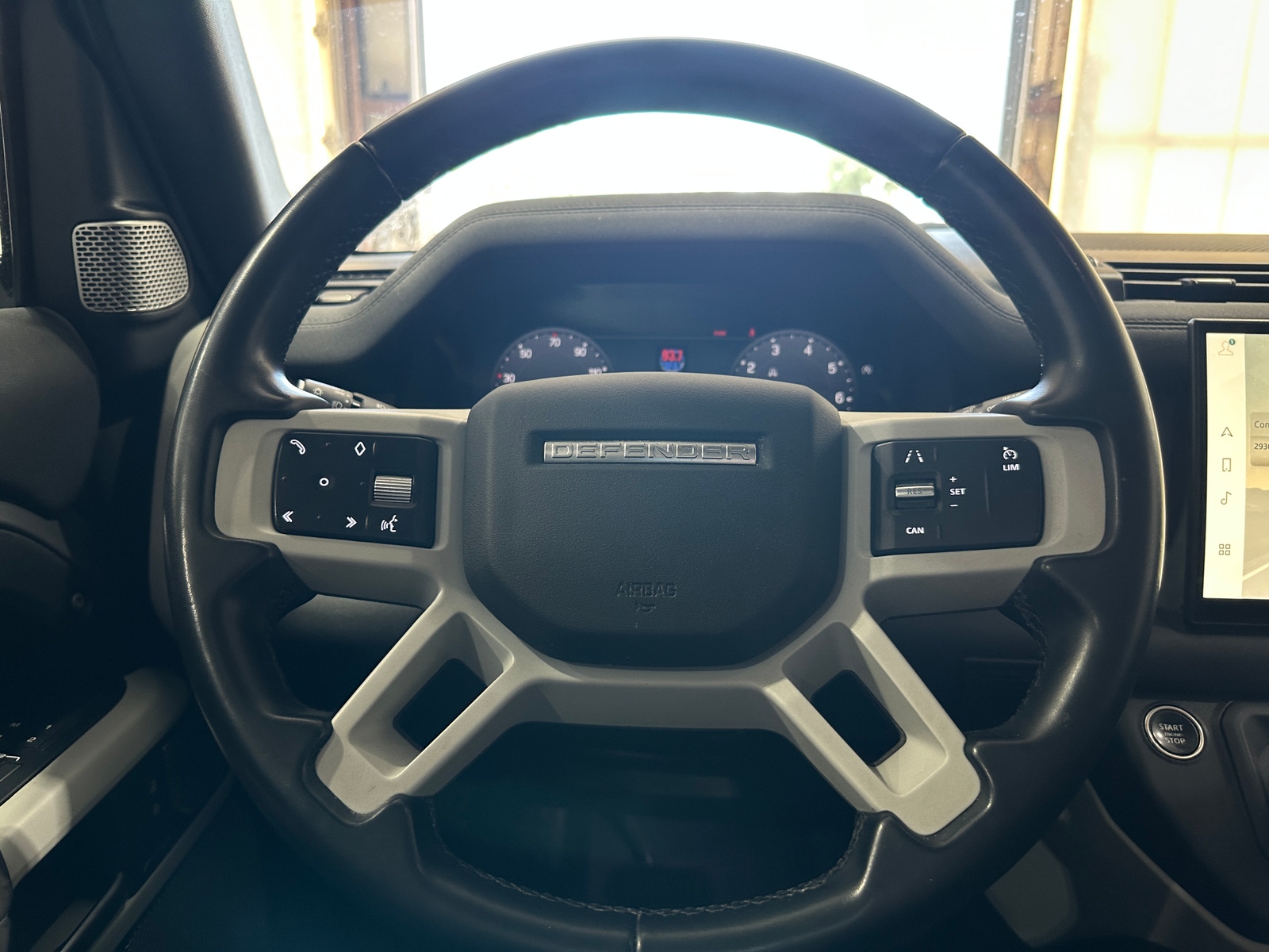 Thumbnail: 2023 Land Rover Defender - 4