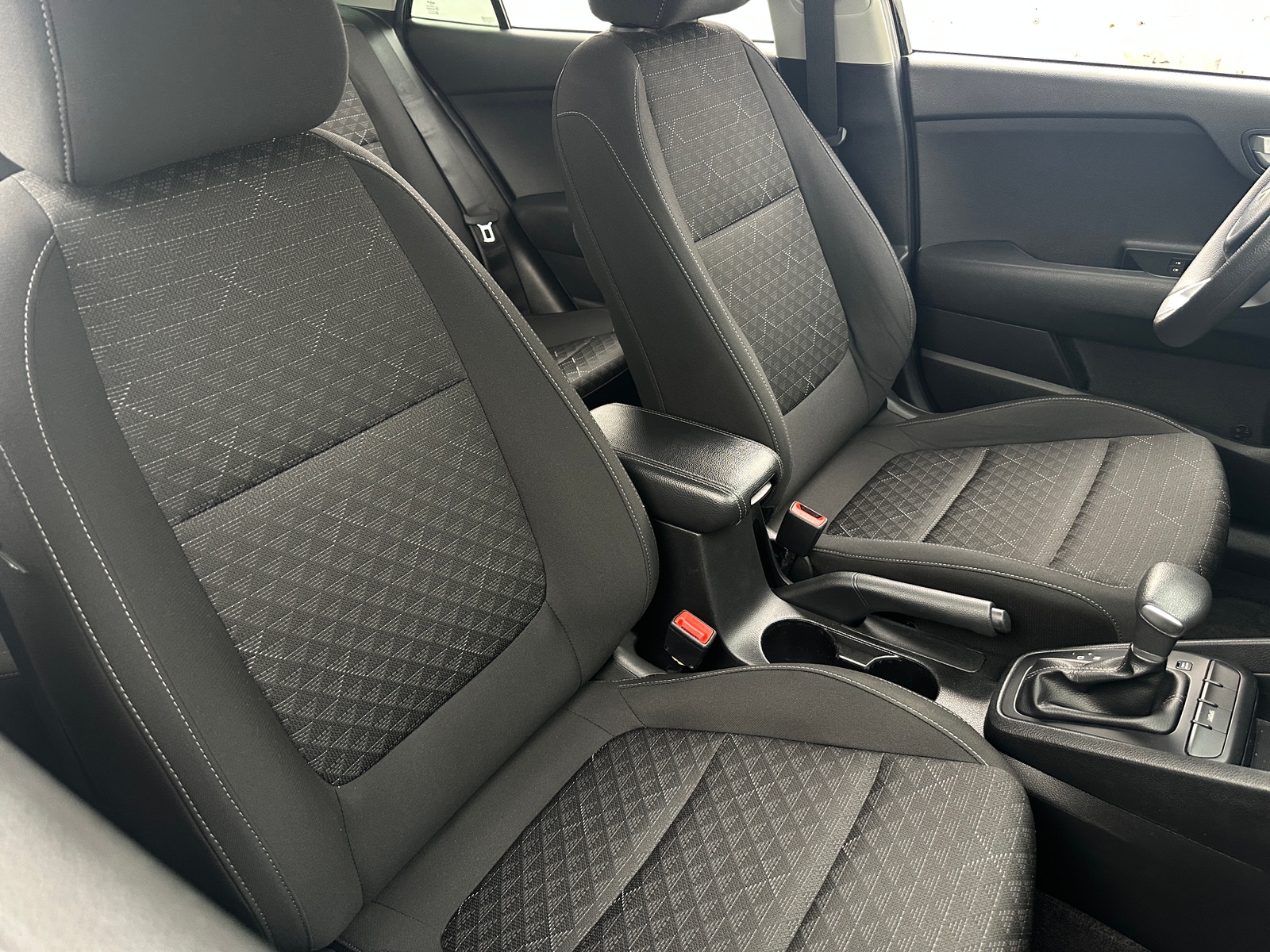 Thumbnail: 2023 Kia Rio - 2