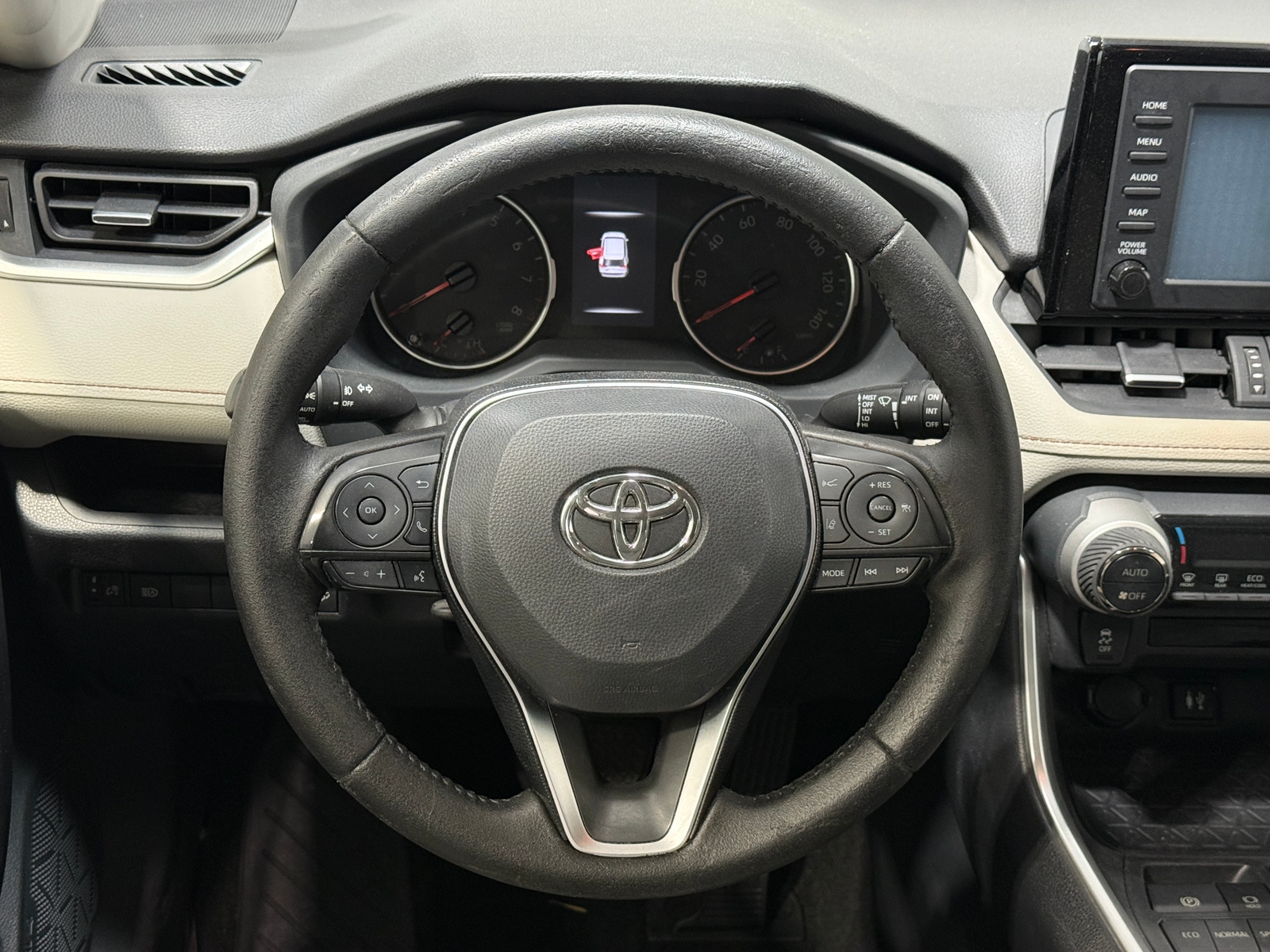 Thumbnail: 2019 Toyota RAV4 - 4