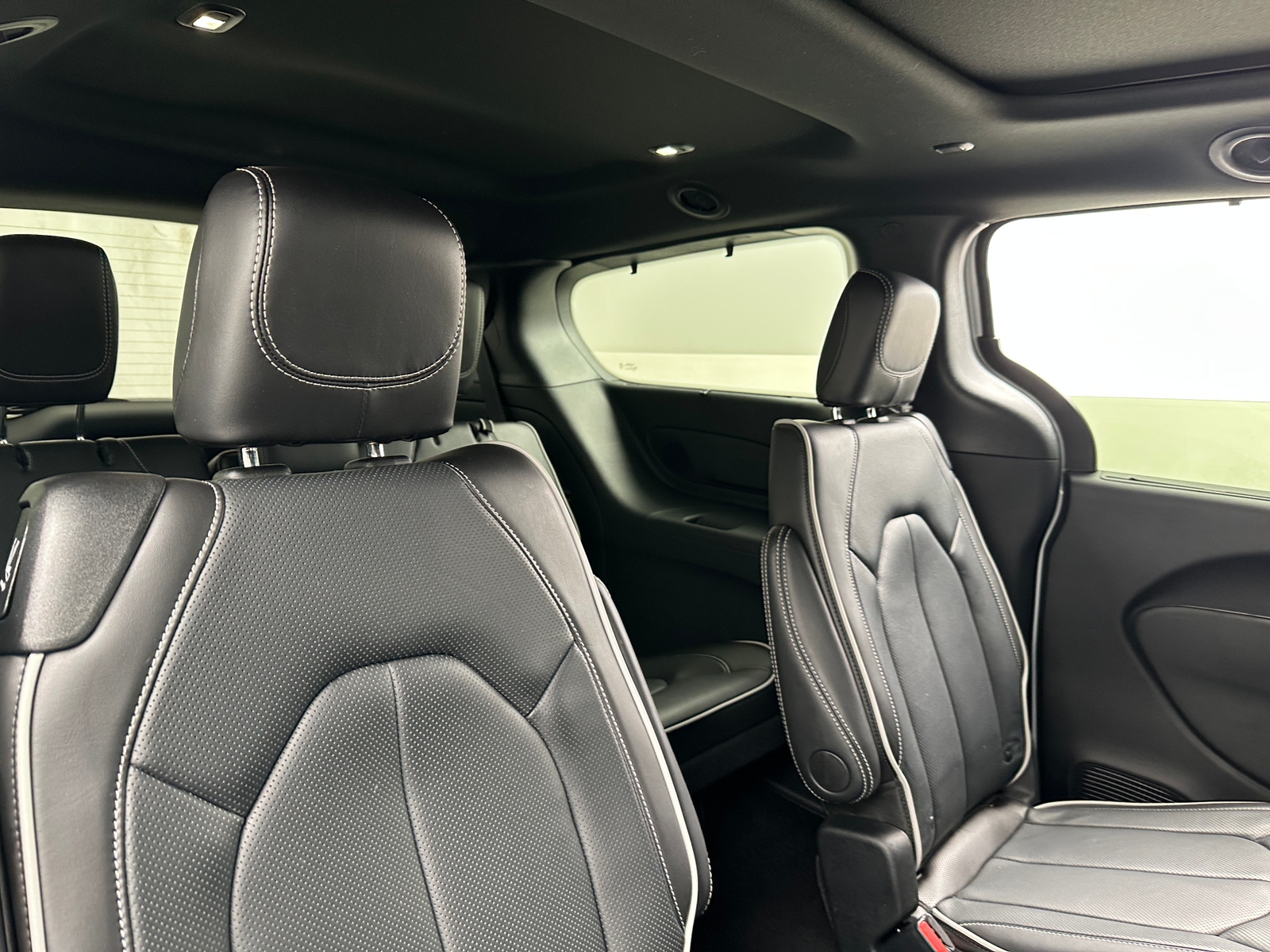 Thumbnail: 2024 Chrysler Pacifica - 5
