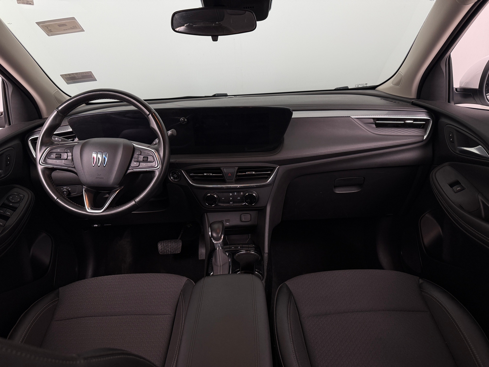 Thumbnail: 2024 Buick Encore GX - 3