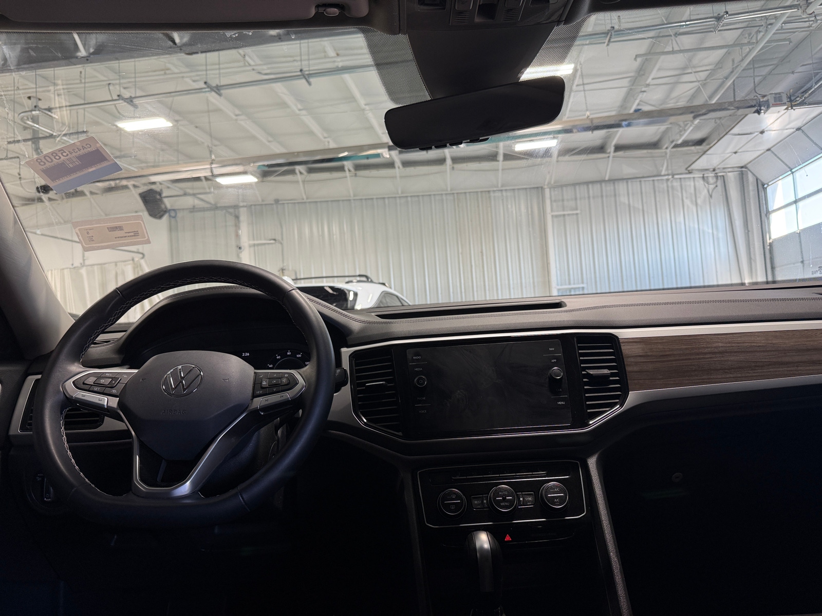 Thumbnail: 2022 Volkswagen Atlas - 2