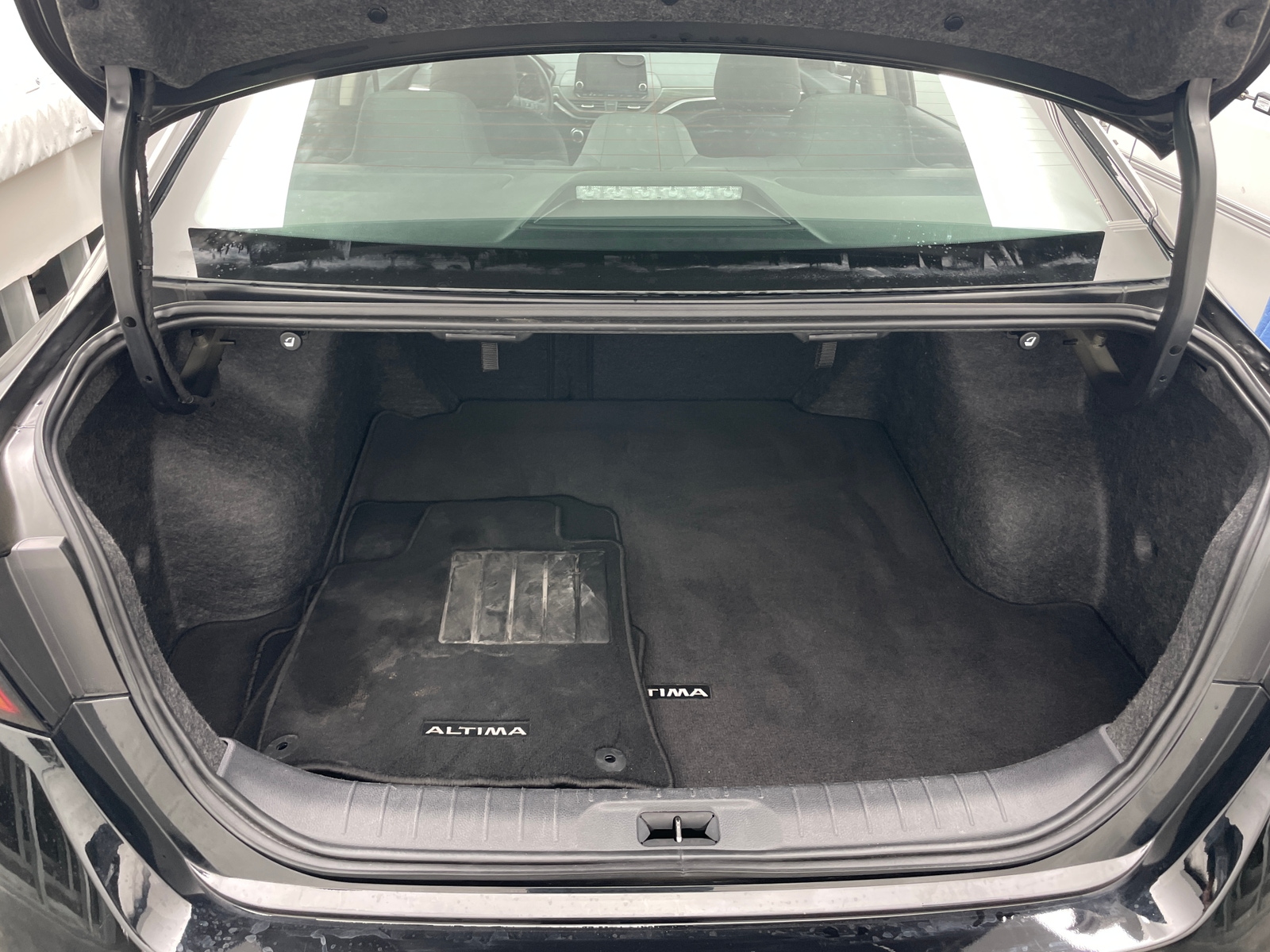 Thumbnail: 2025 Nissan Altima - 7