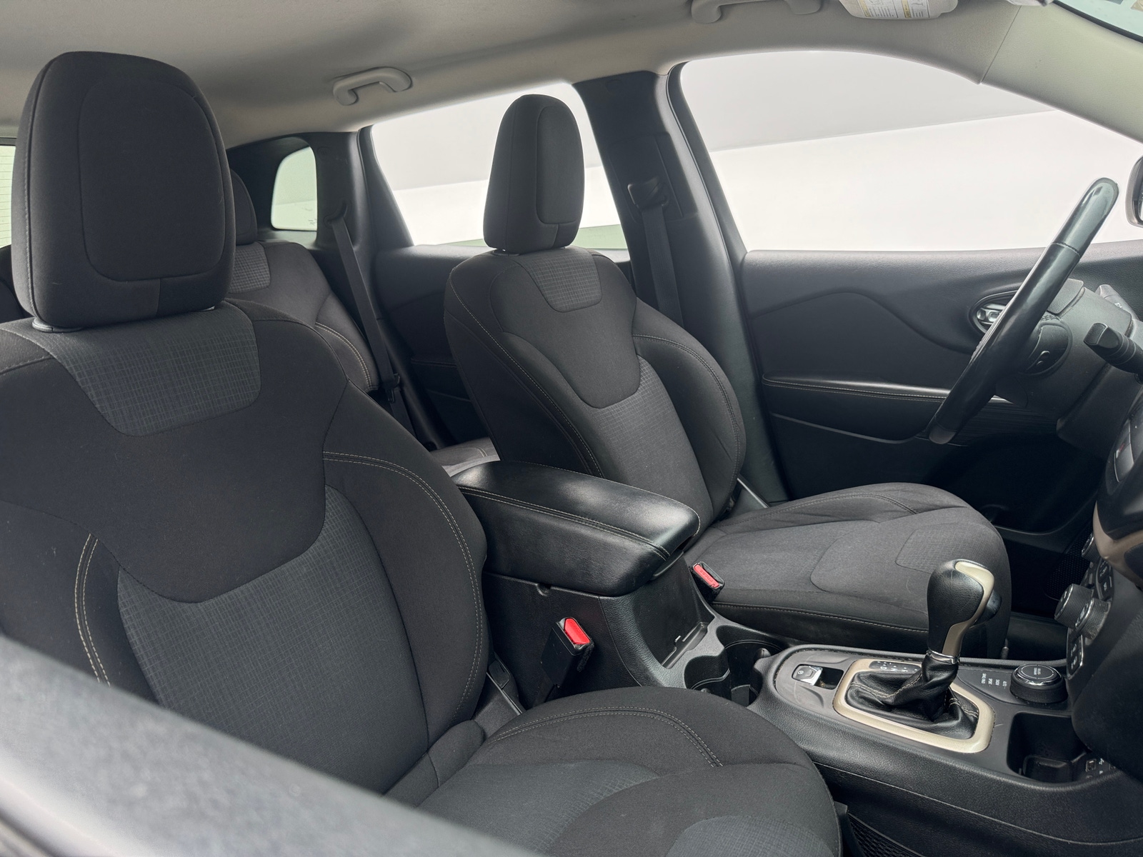 Thumbnail: 2016 Jeep Cherokee - 2