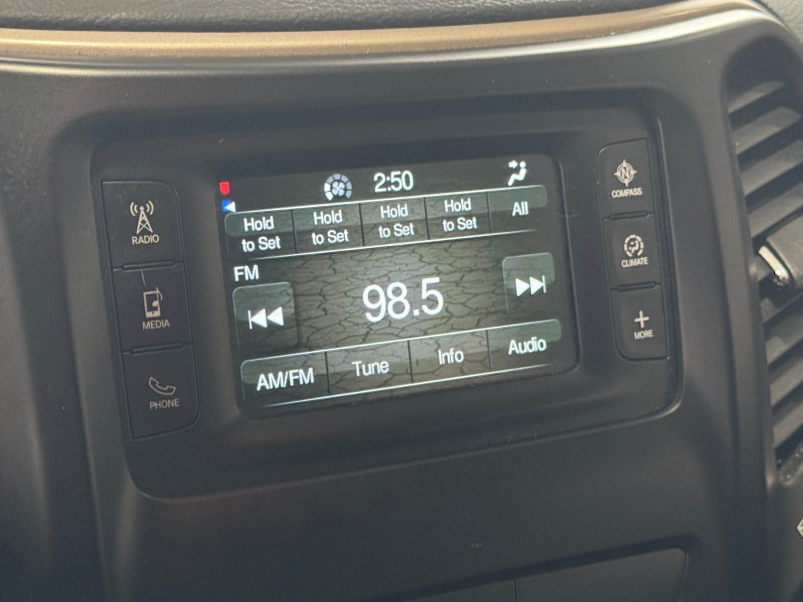 Thumbnail: 2016 Jeep Cherokee - 4